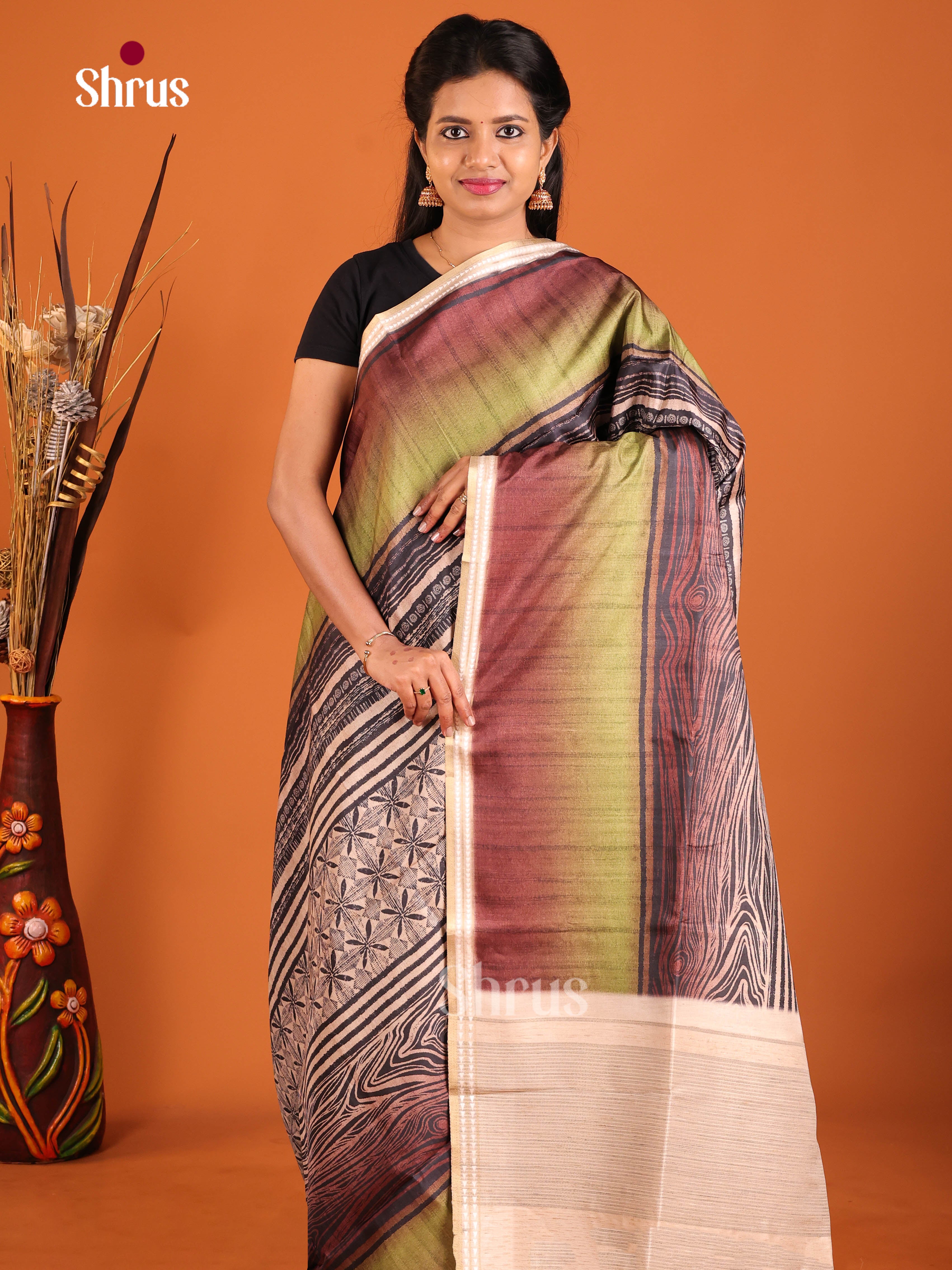 DHS28329 - Semi matka Saree
