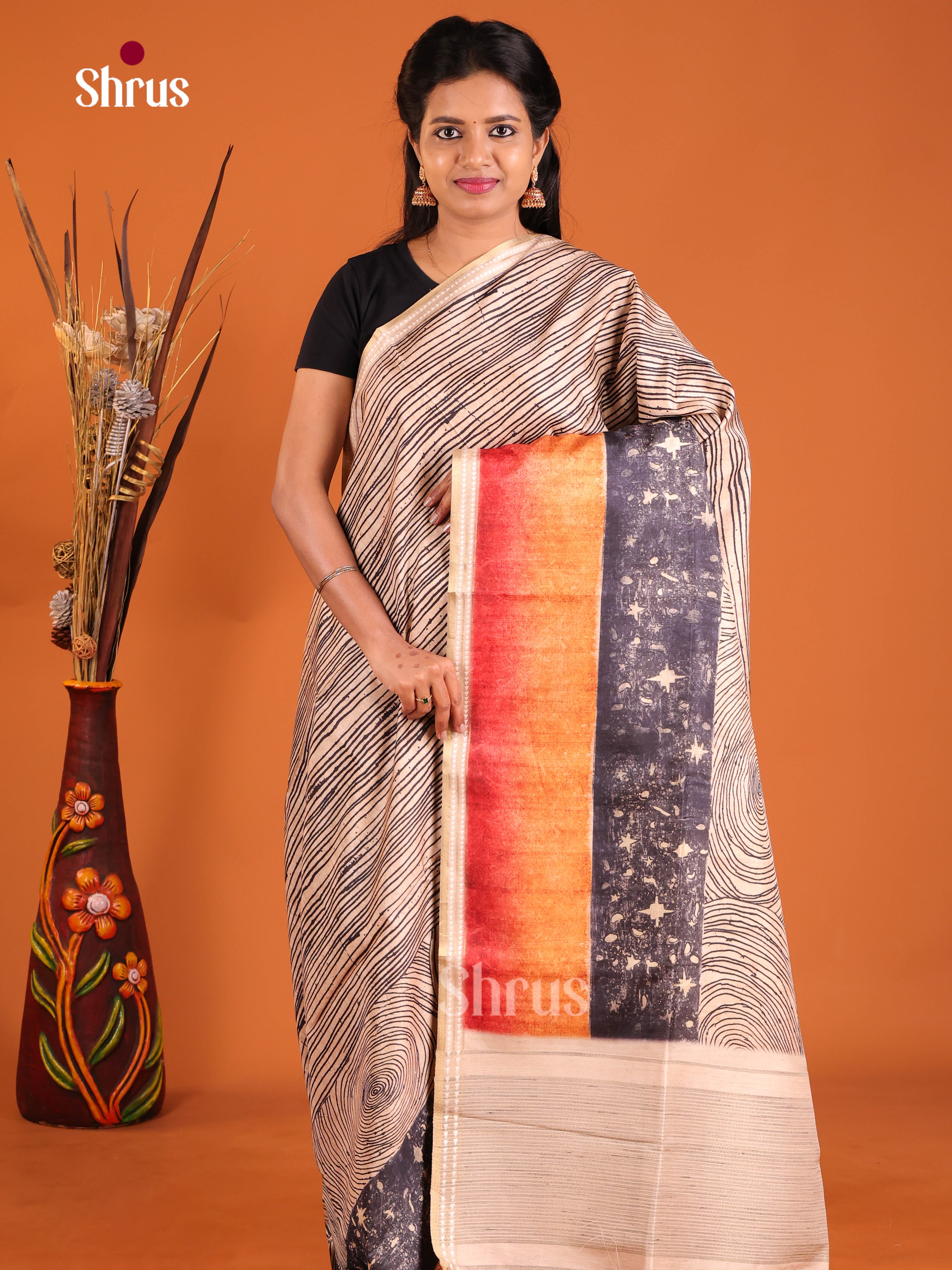 DHS28336 - Semi matka Saree