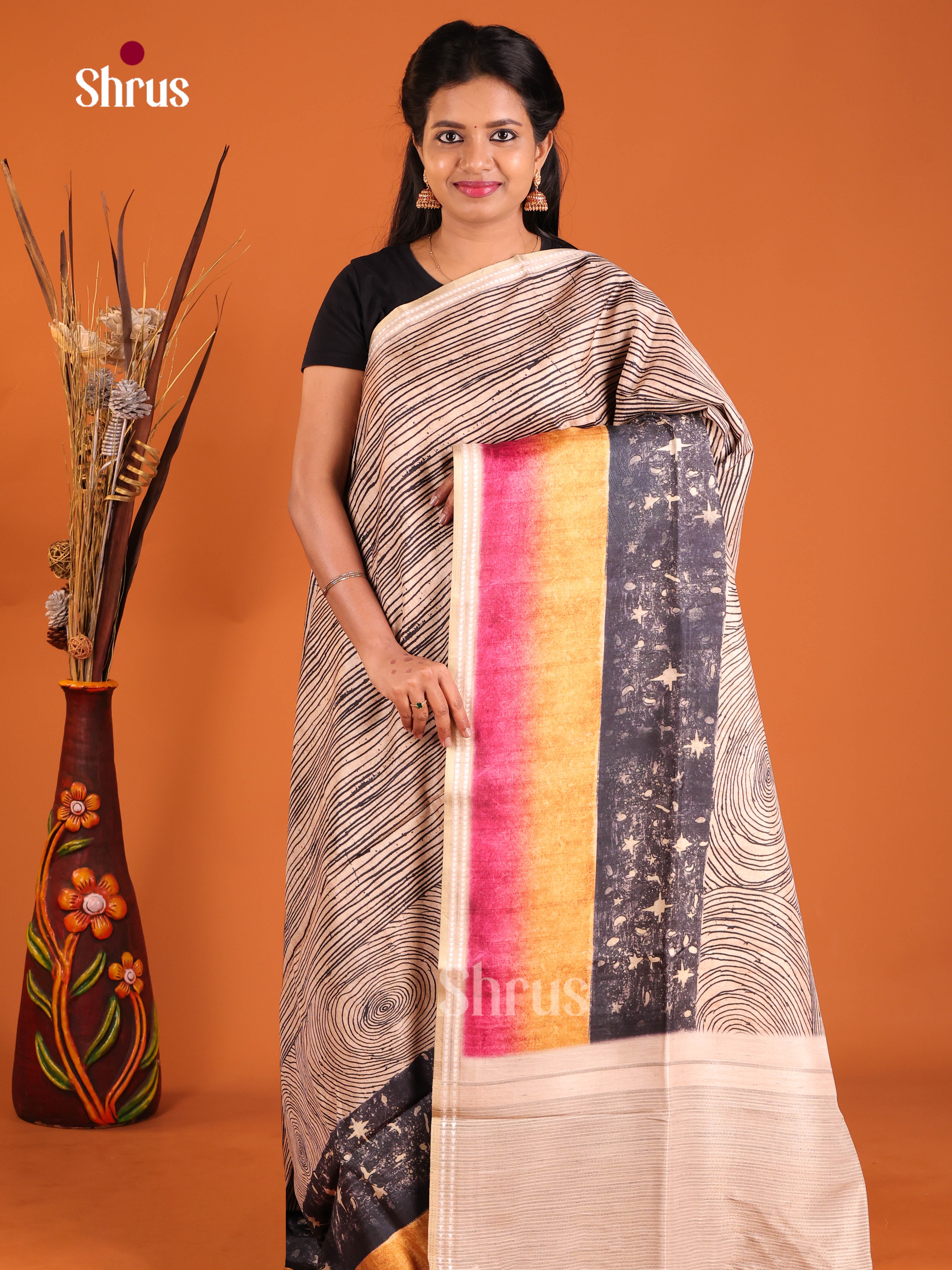 DHS28337 - Semi matka Saree