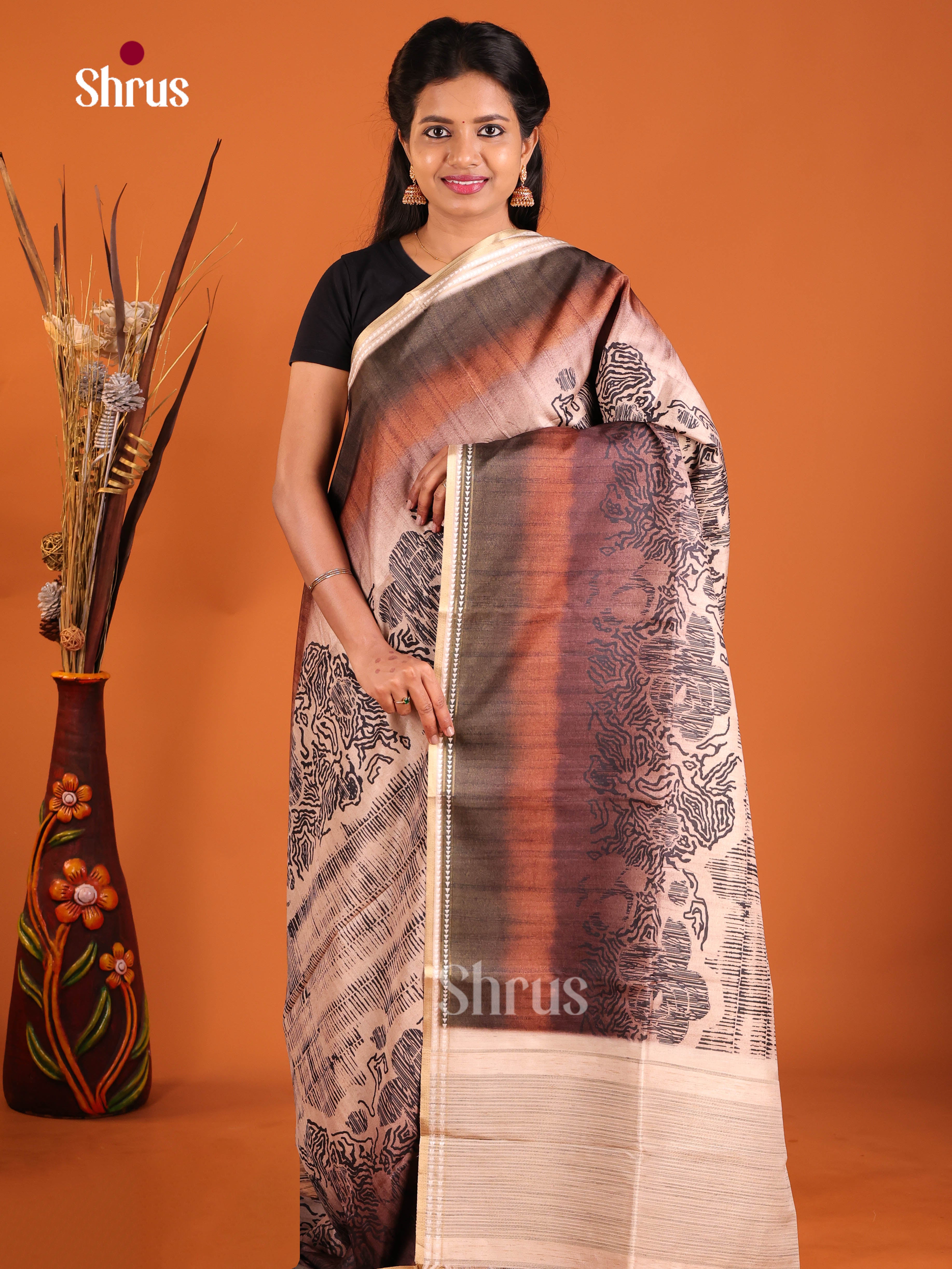 DHS28350 - Semi matka Saree
