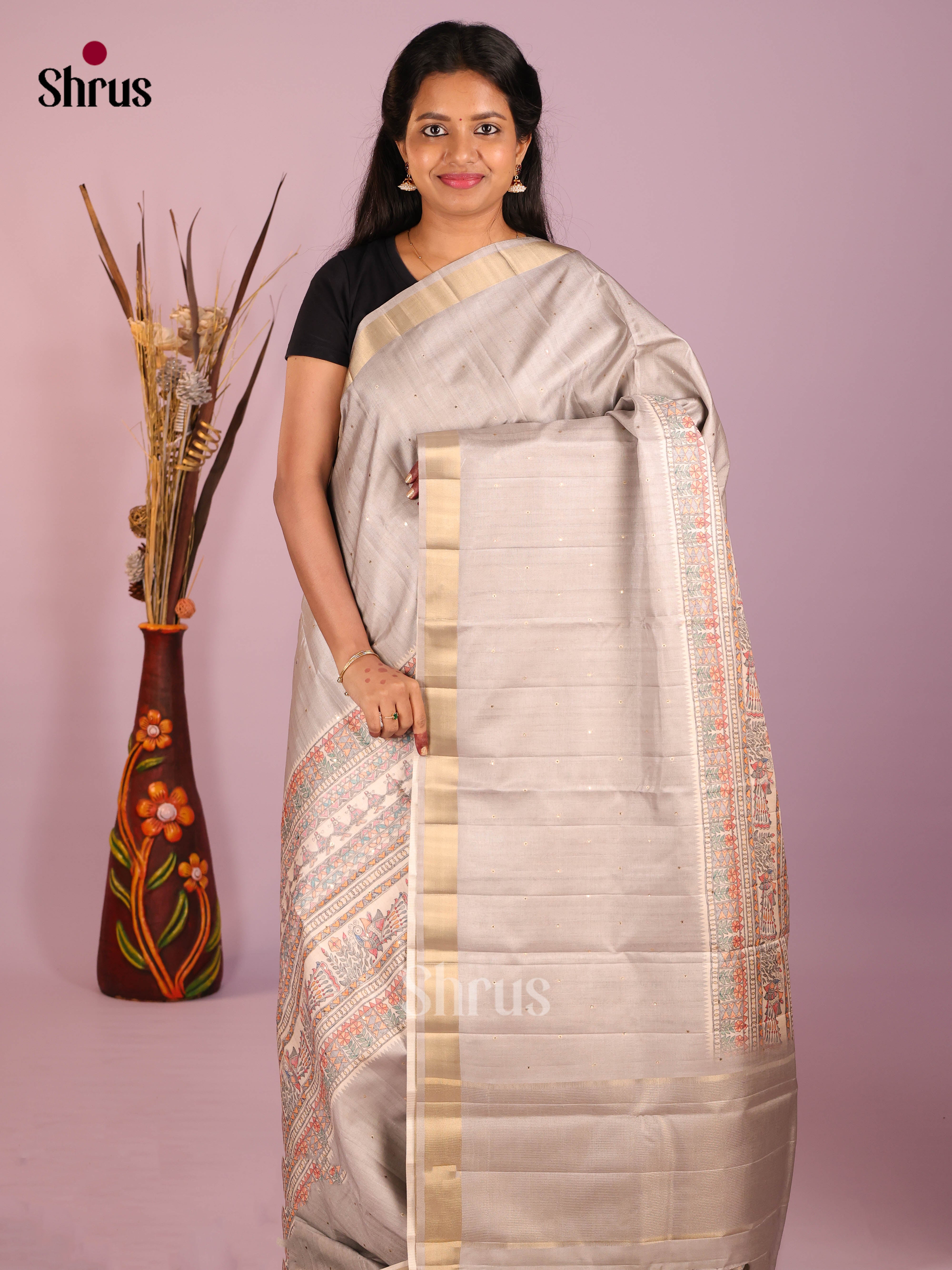 Grey & Cream- Moonga Silk Saree
