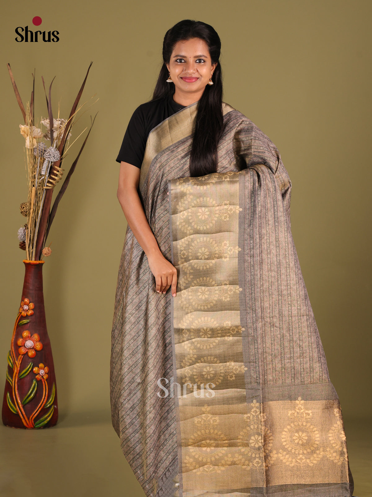 DHS28424 - Semi matka Saree