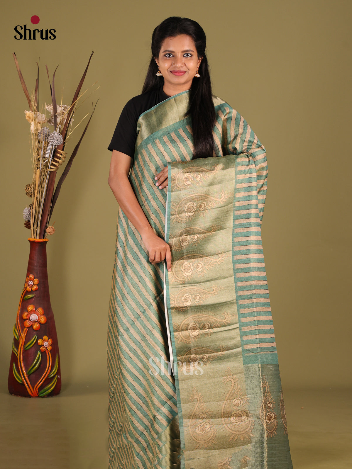 DHS28462 - Semi matka Saree