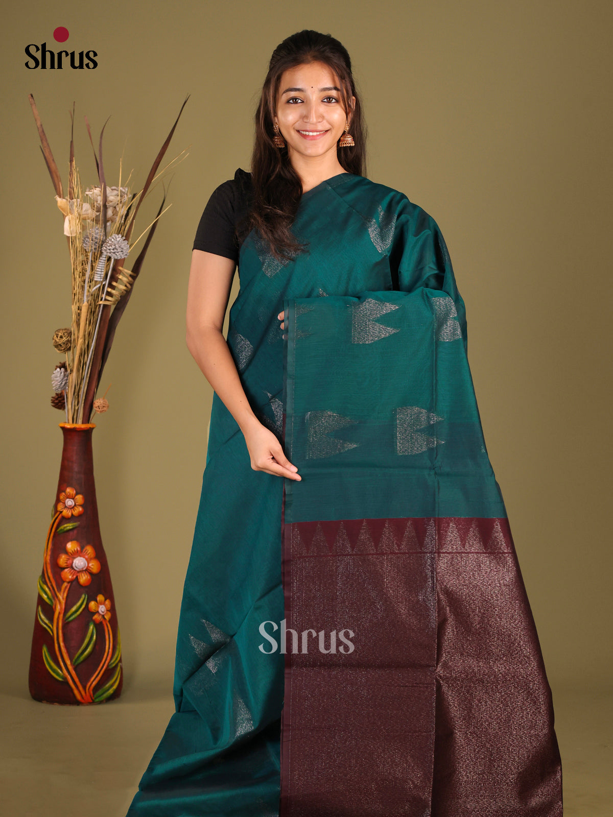 Peacock Green & Maroon - Semi Silkcotton Saree - Shop on Shrus.com