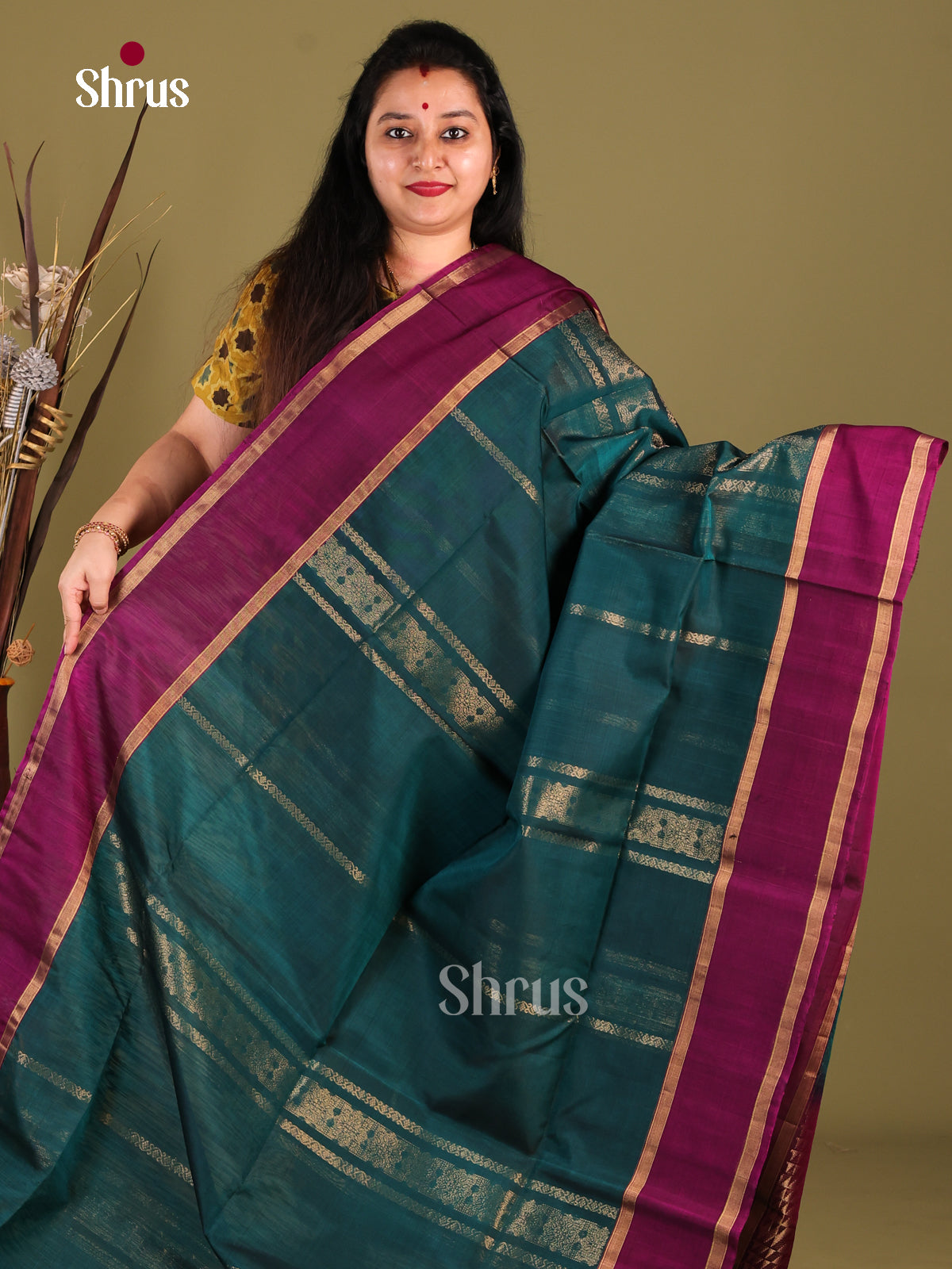 DHS30329 - Silk Cotton Saree - Shop on Shrus.com