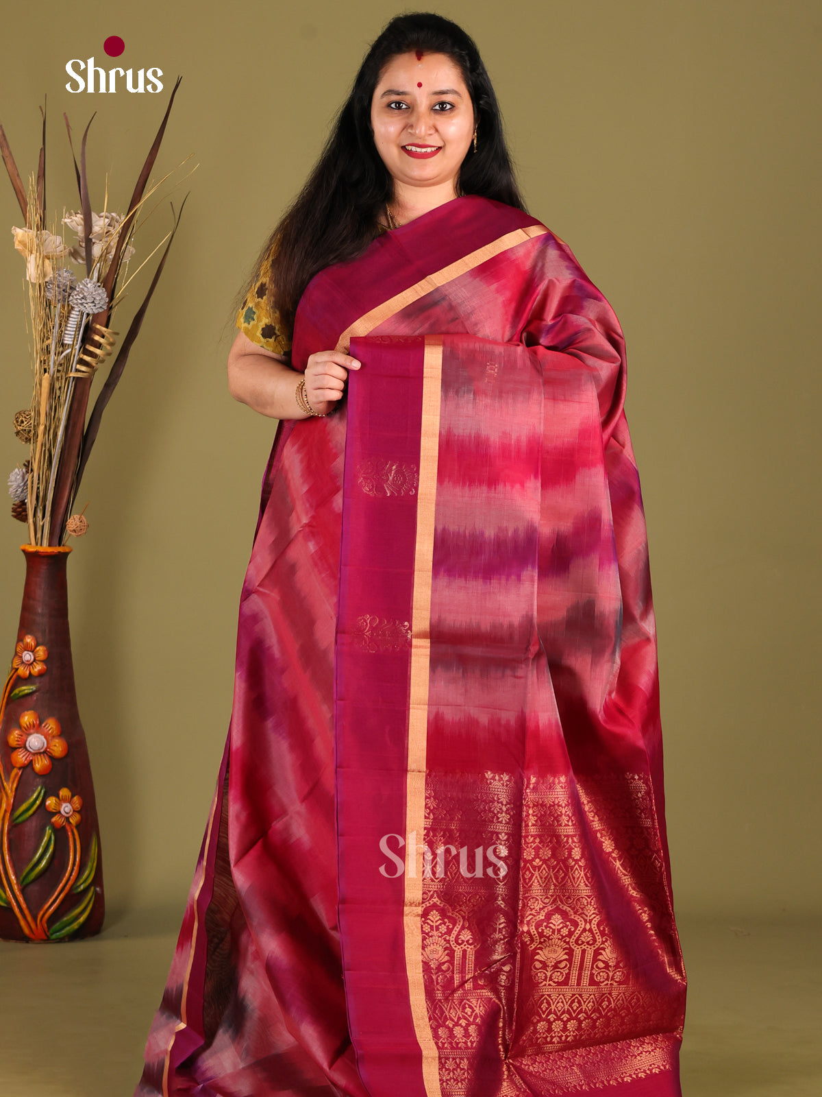 Beautiful Onion Pink Silk Cotton Saree With Stripes Pattern & Maroon Brocade PAllu