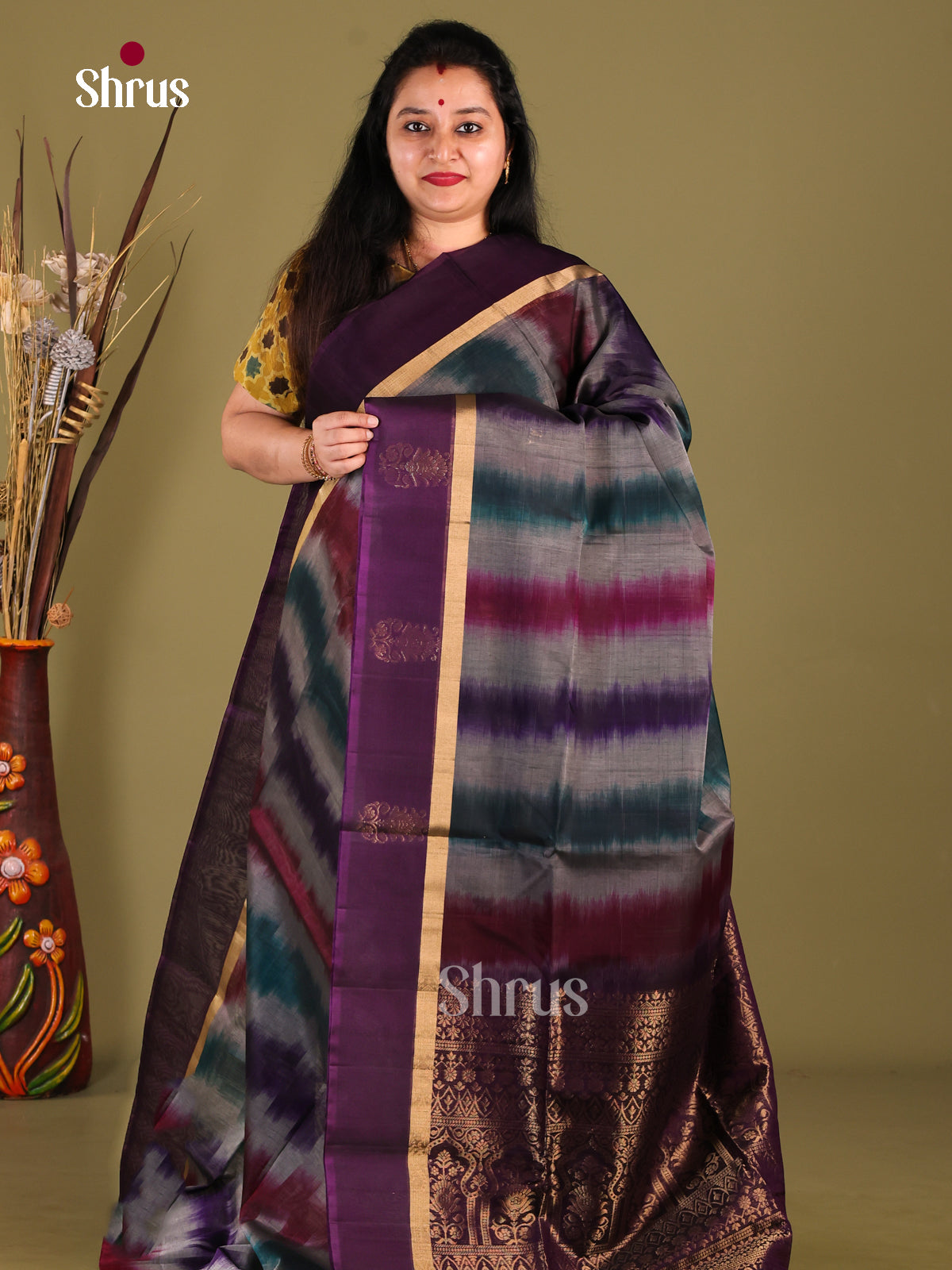 Elegant Grey Silk Cotton Saree With Stripes Pattern & Violet Brocade PAllu - Shop on Shrus.com