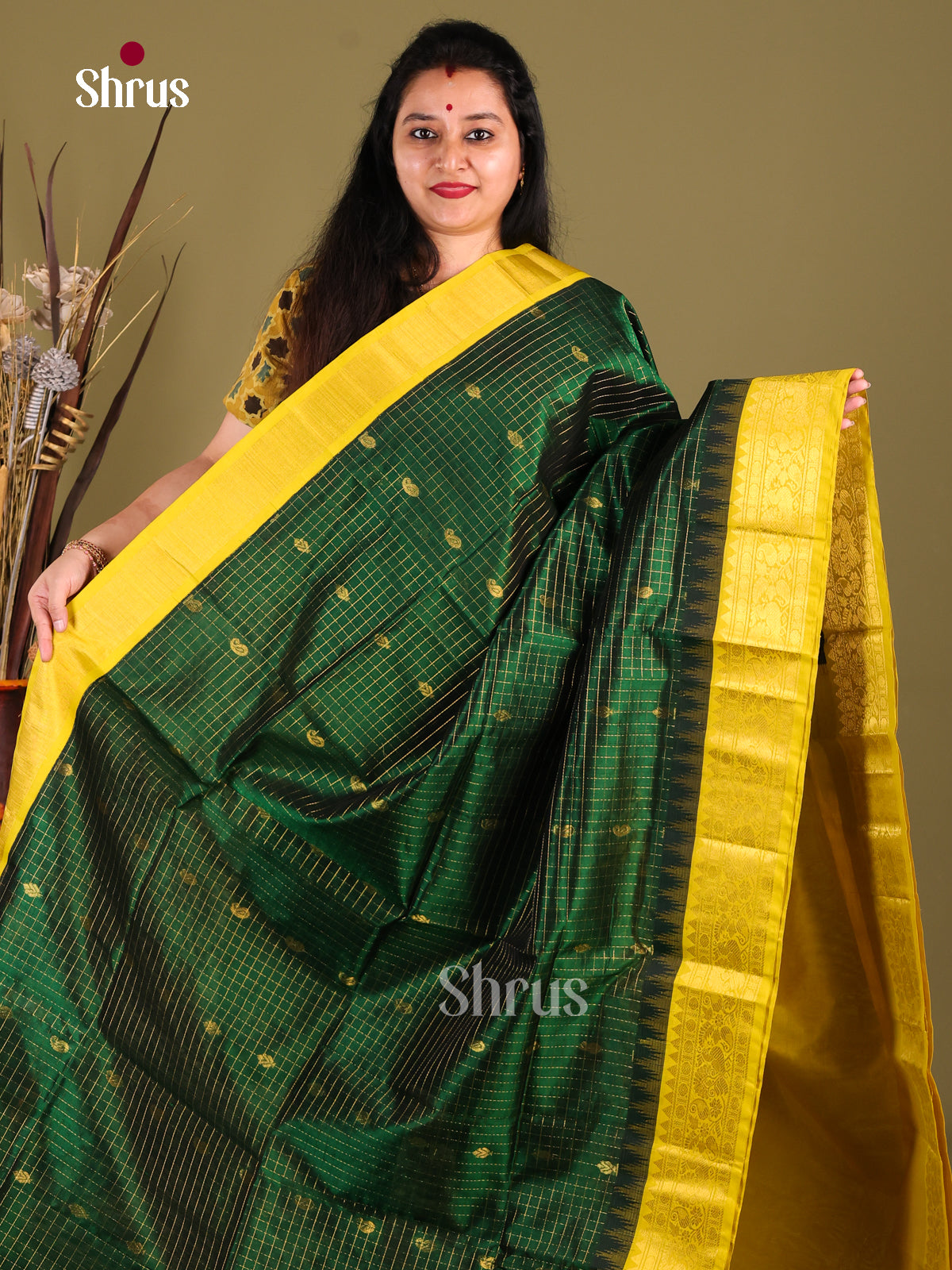 DIS01011 - Korvai-kattams Saree - Shop on Shrus.com