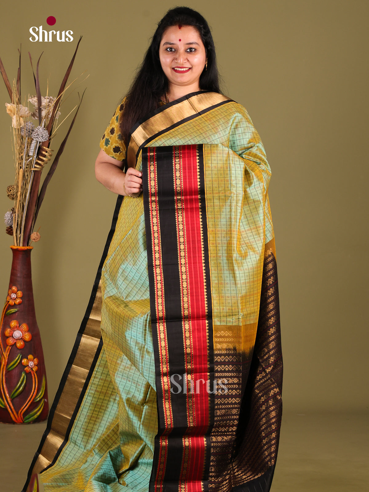 DIS01020 - Korvai-kattams Saree - Shop on Shrus.com