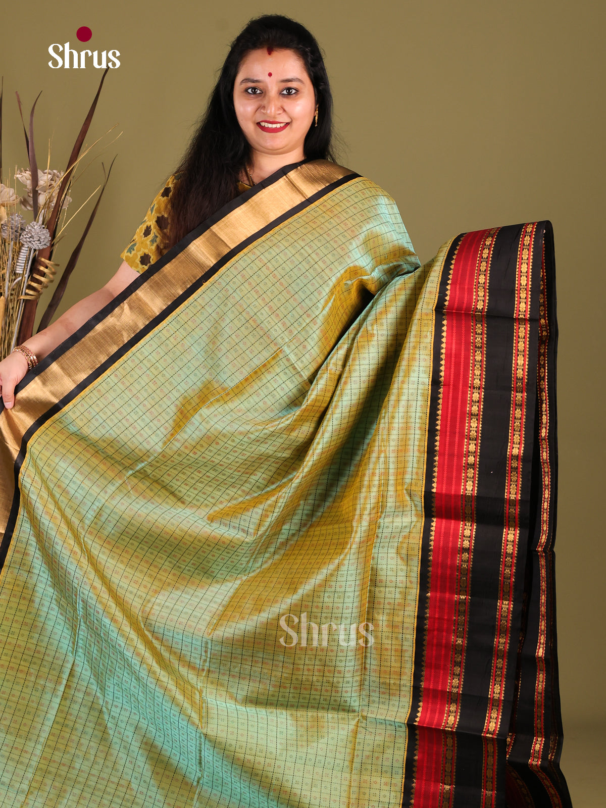 DIS01020 - Korvai-kattams Saree - Shop on Shrus.com
