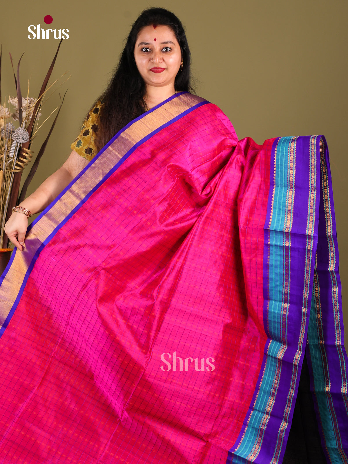 Exquisite Pink Silk Cotton Saree With Checks & Blue Korvai Zari Border - Shop on Shrus.com