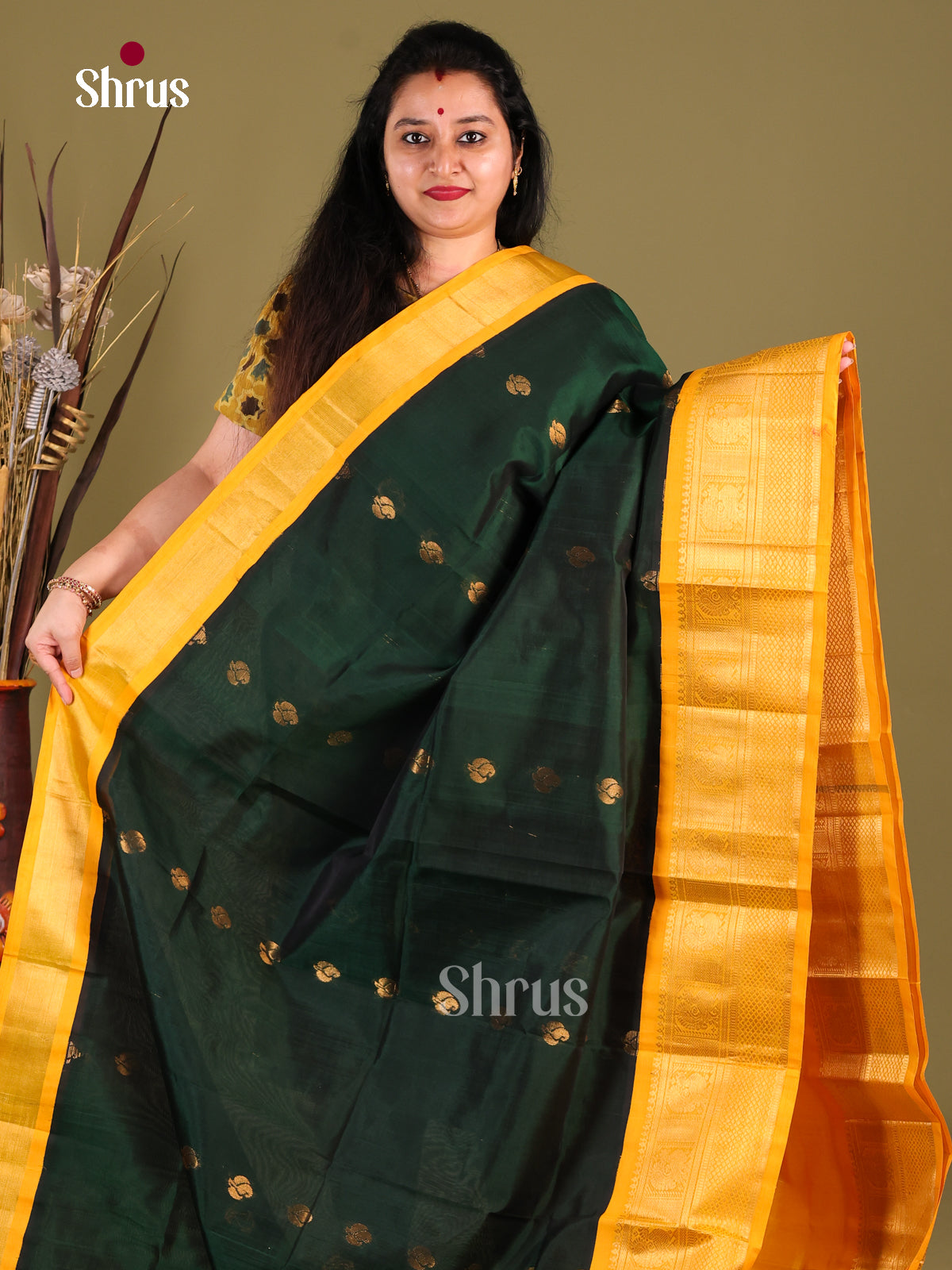 DIS01039 - Korvai-Big border Saree - Shop on Shrus.com