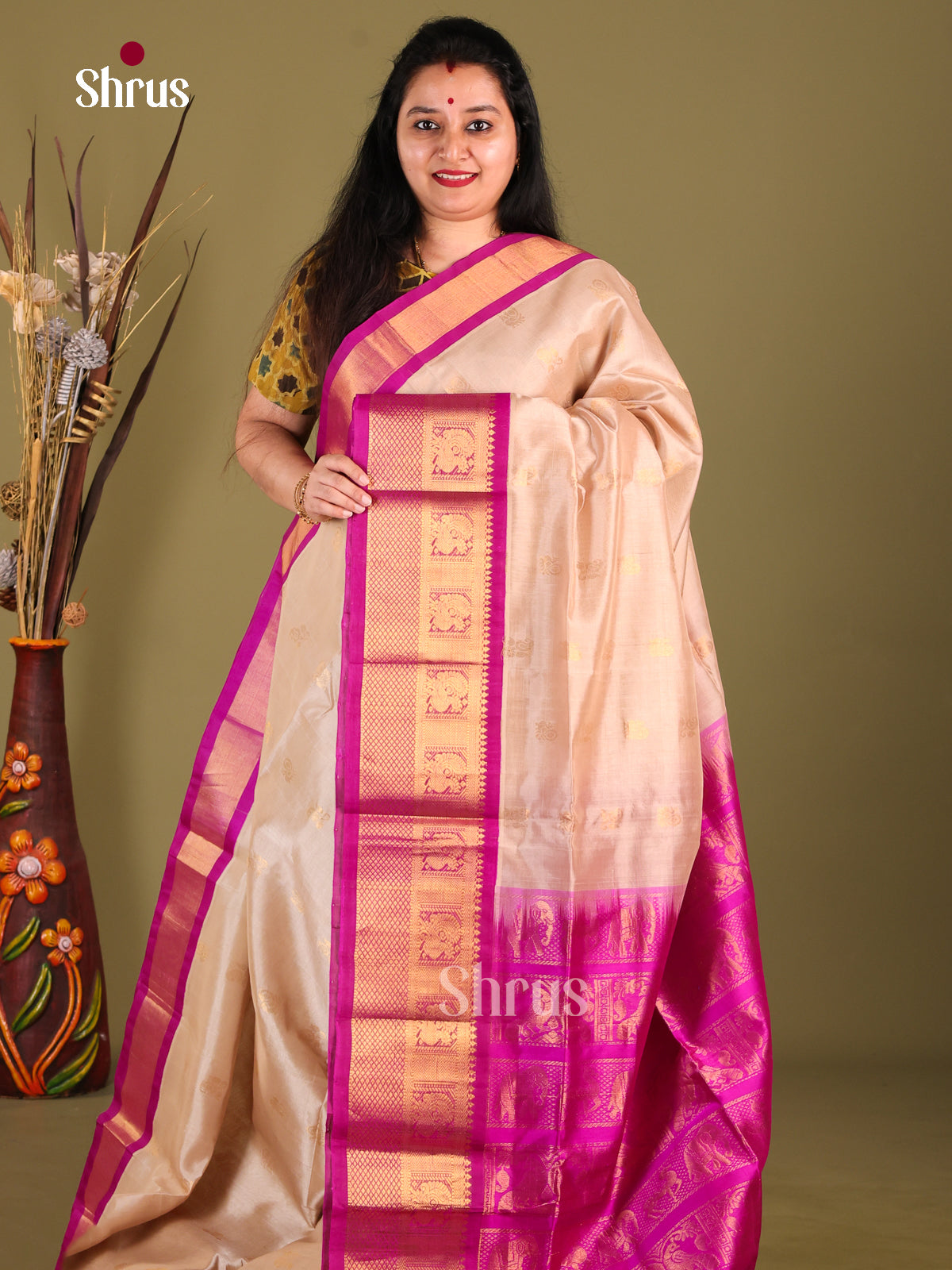 Cream & Majenta Silk Cotton Korvai-Big border Saree
