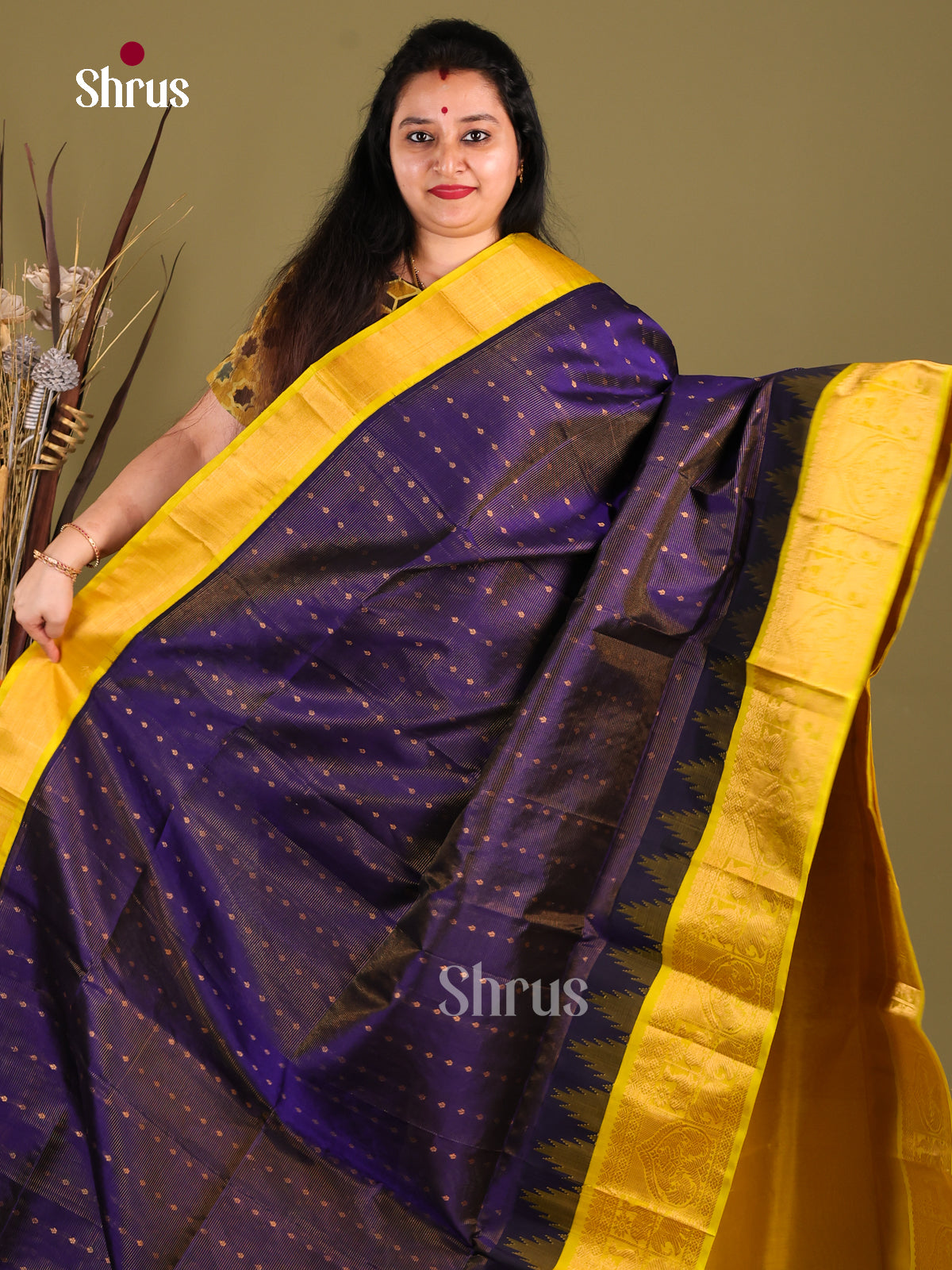 DIS01048 - Korvai-kattams Saree - Shop on Shrus.com