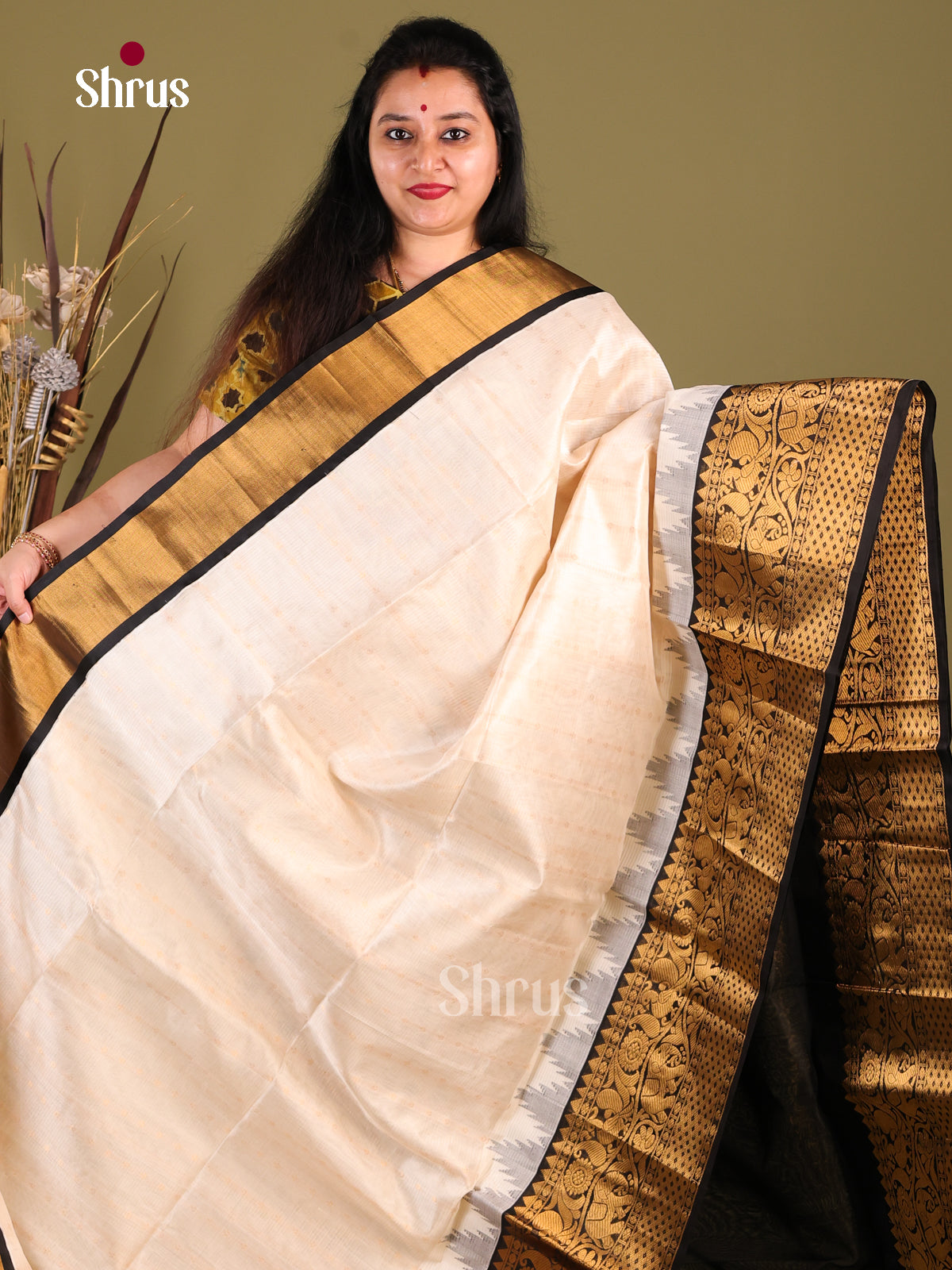 Grand Cream Silk Cotton Saree with Zari Woven Checks & Black Korvai Border 1
