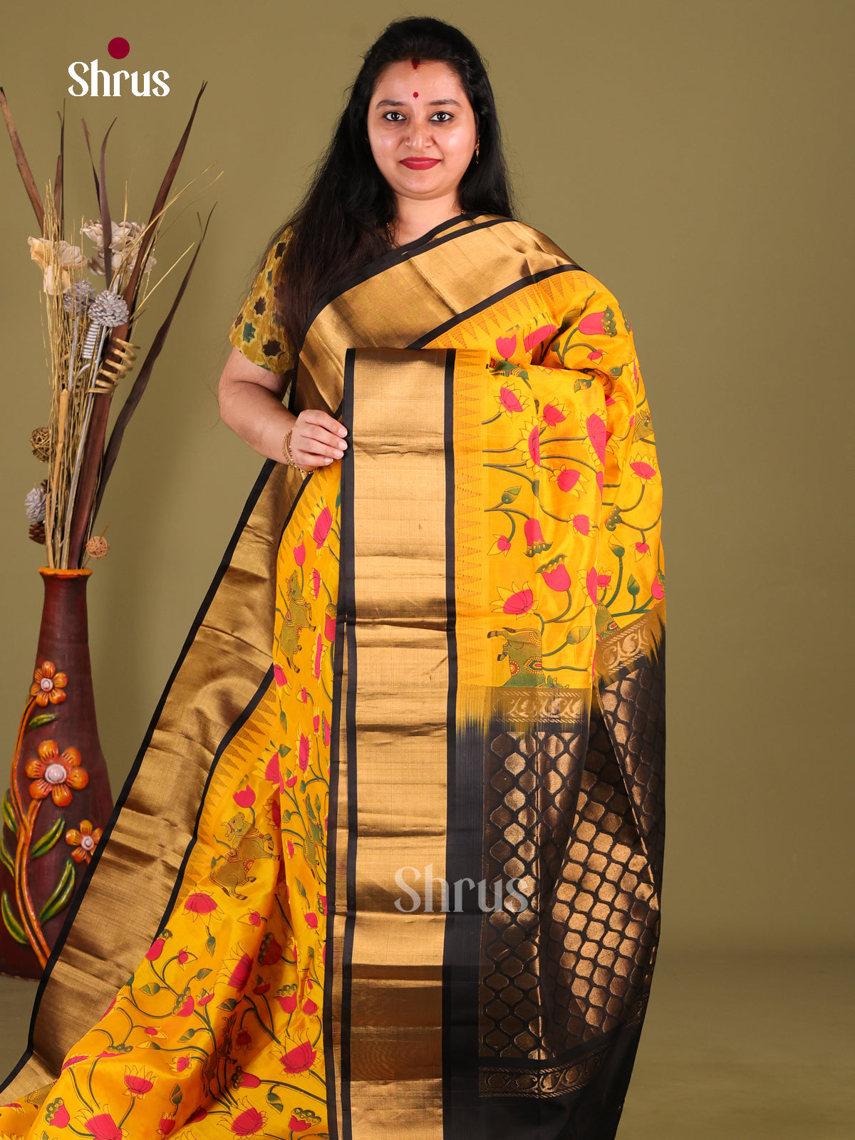 DIS01073 - Temple-border Saree - Shop on Shrus.com