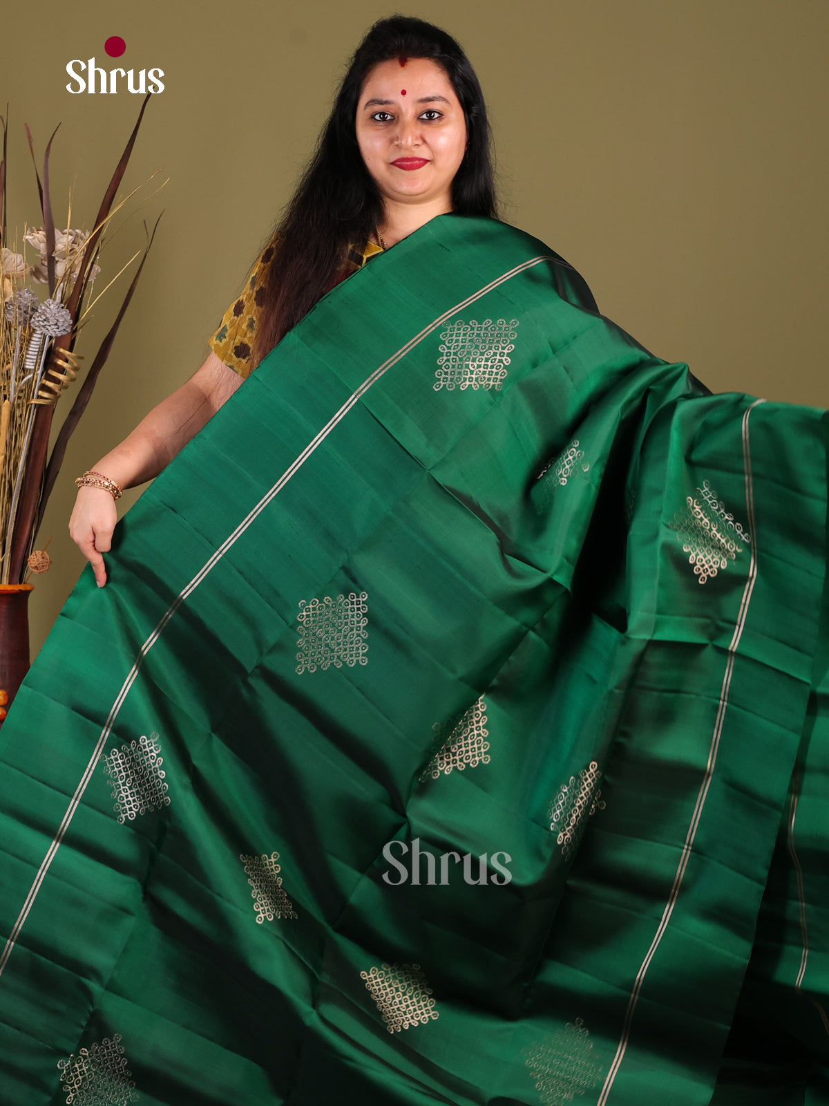 Classy Dark Green Soft Silk Saree with zari kolam motifs & Brocade Pallu