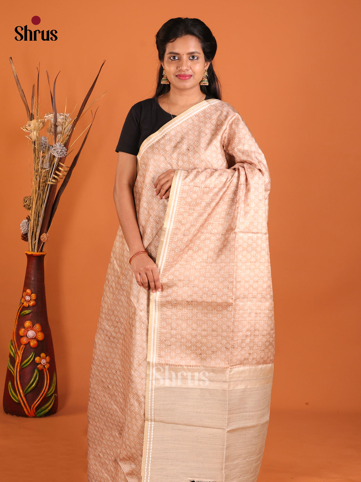 DIS02195 - Semi matka Saree