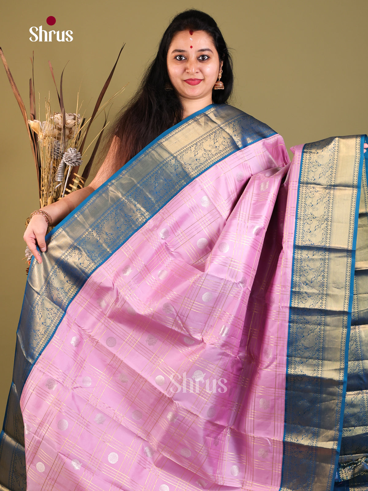 Pink and Blue Kanchipuram Korvai Checks Saree -1