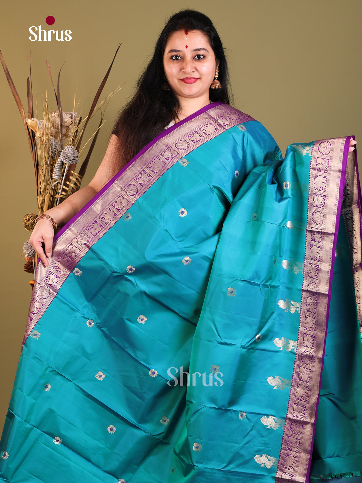Blue and purple Kanchipuram Butta design Saree -1