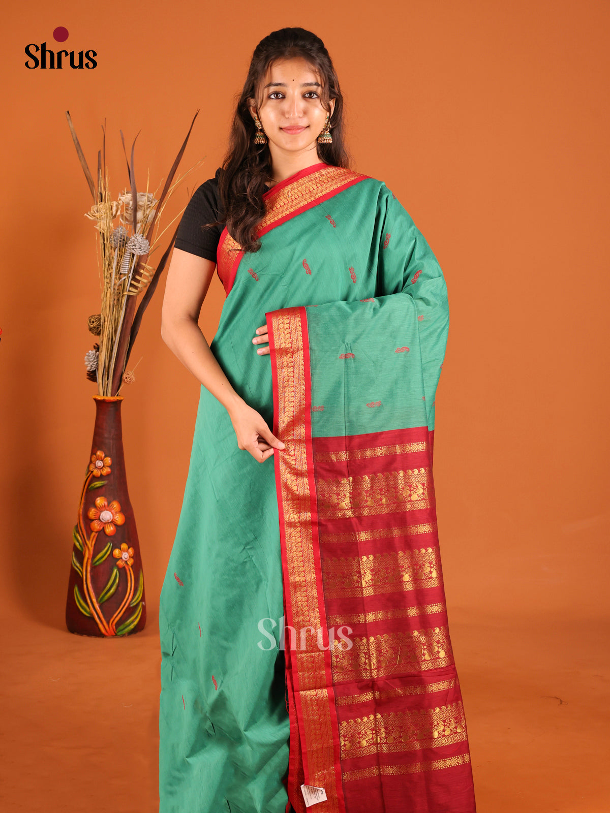 Green & Red- Kalyani Cotton Saree - Shop on Shrus.com