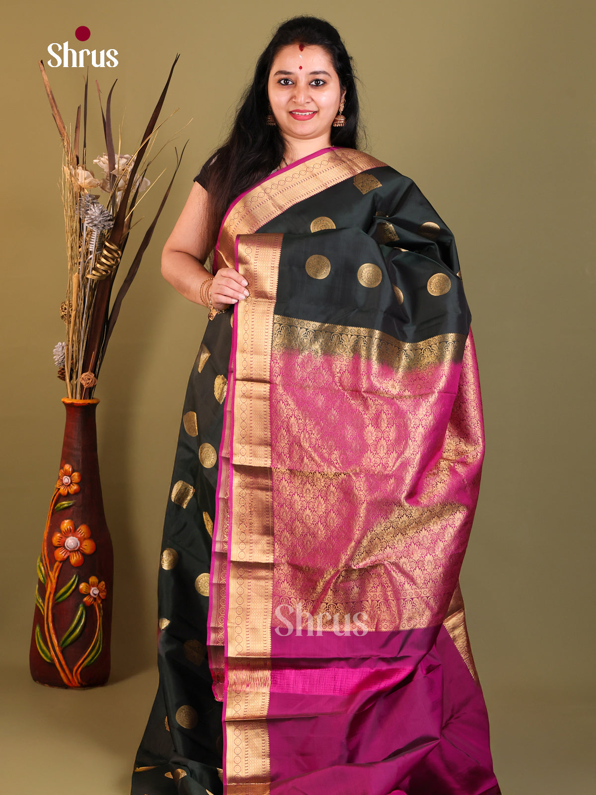Black & Purple- Kanchipuram-halfpure Saree