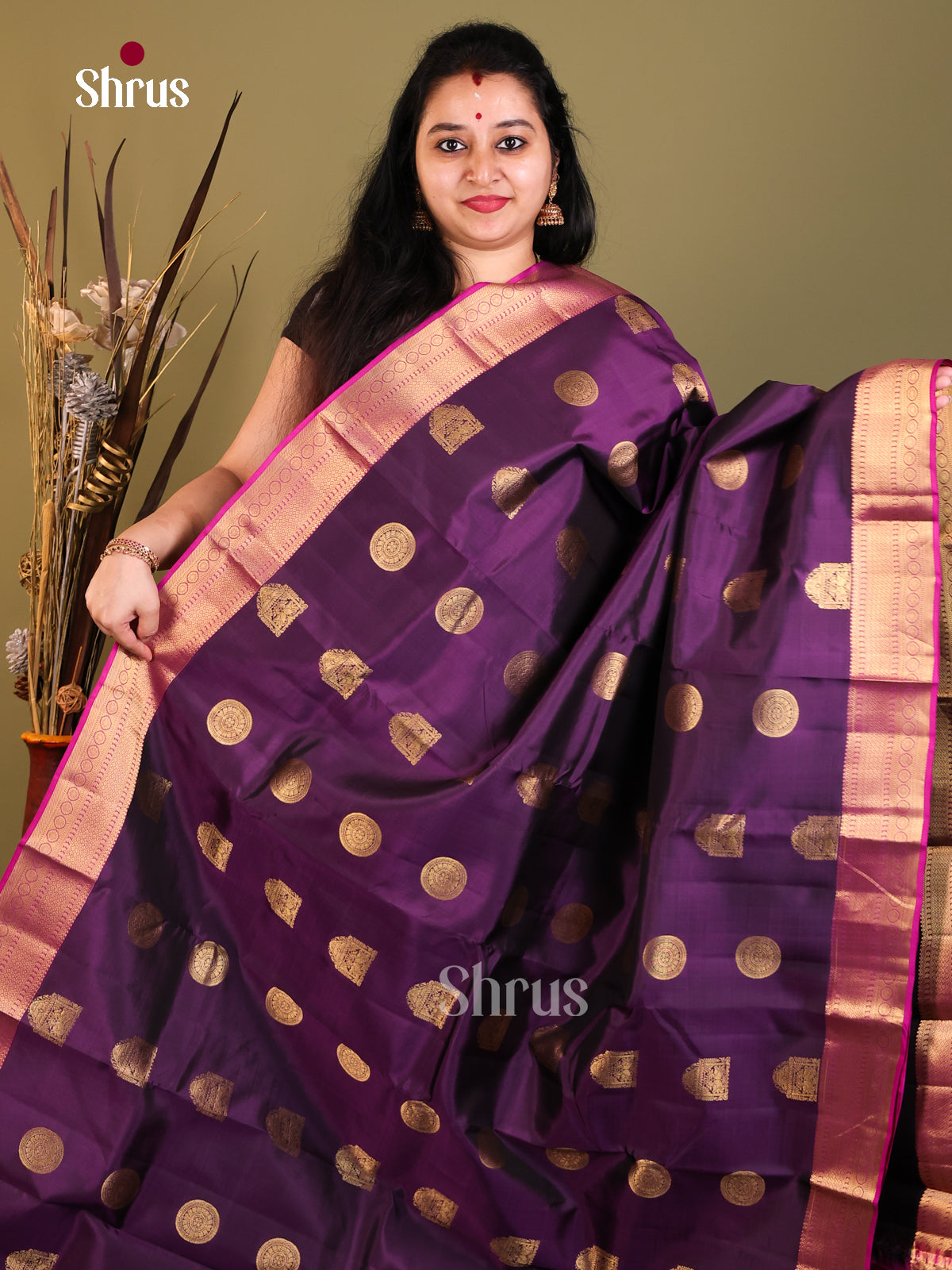 DIS05003 - Kanchipuram-halfpure Saree - Shop on Shrus.com
