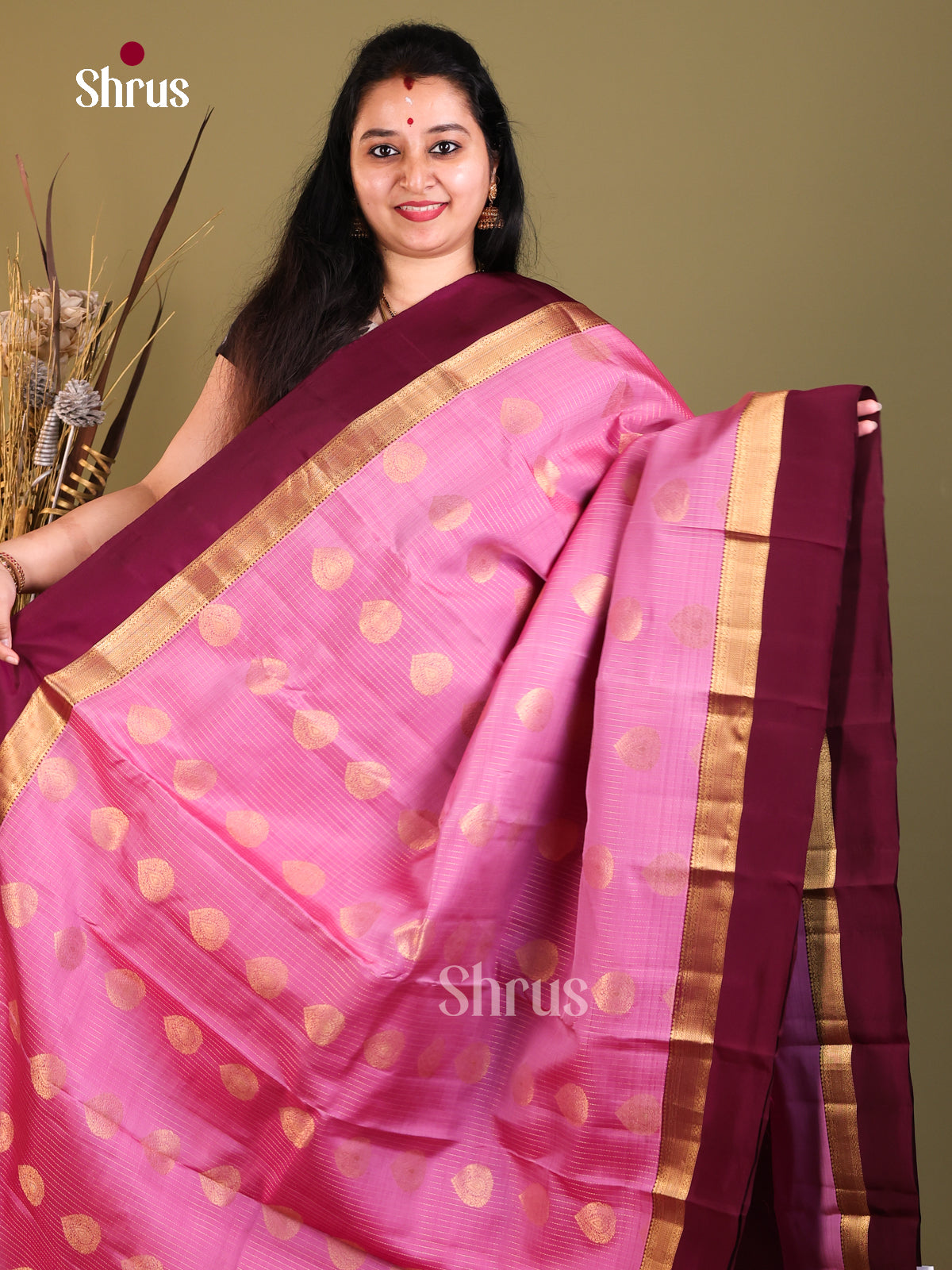 DIS05038 - Kanchipuram-halfpure Saree - Shop on Shrus.com