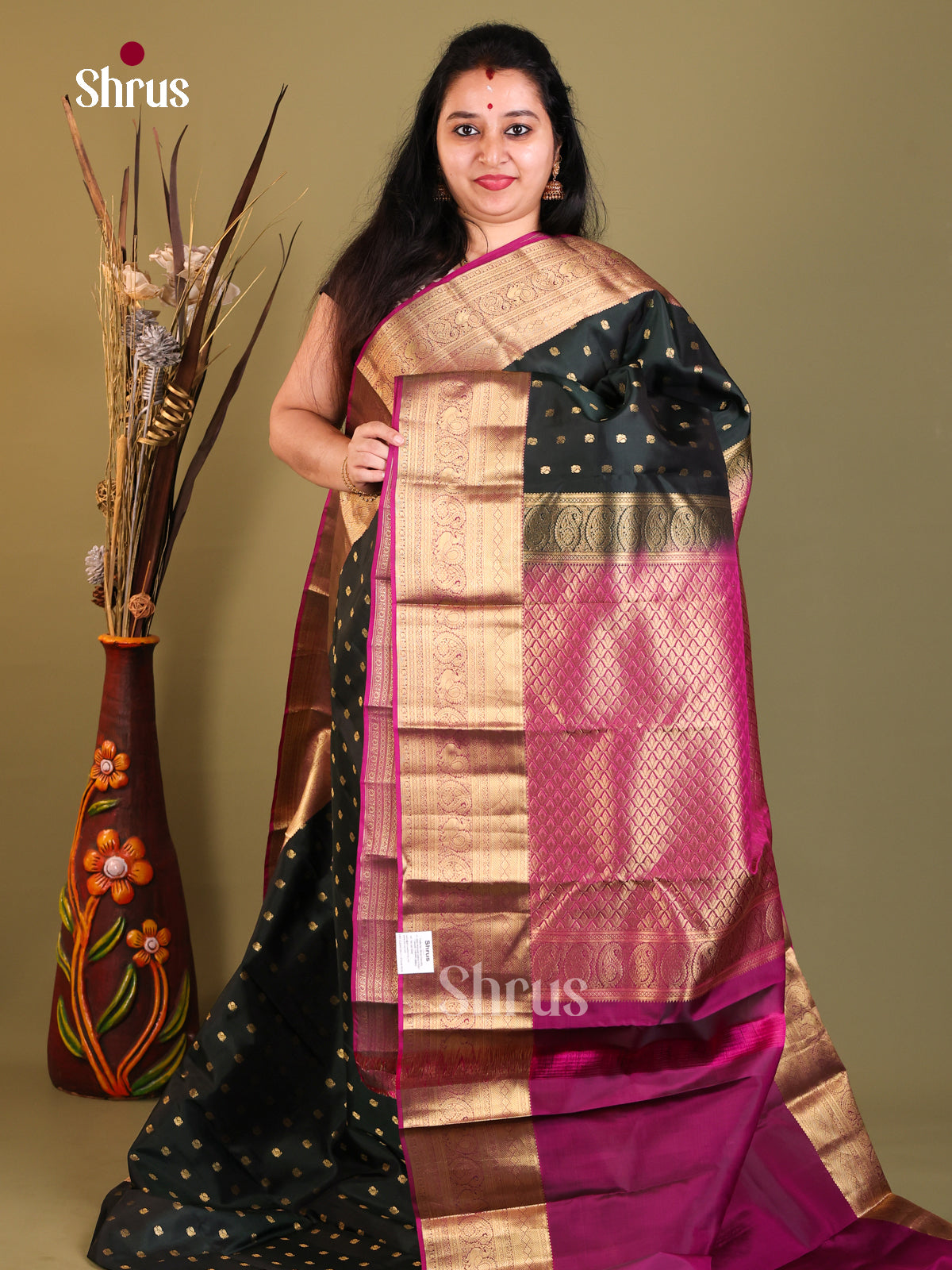 Black & Purple- Kanchipuram-halfpure Saree