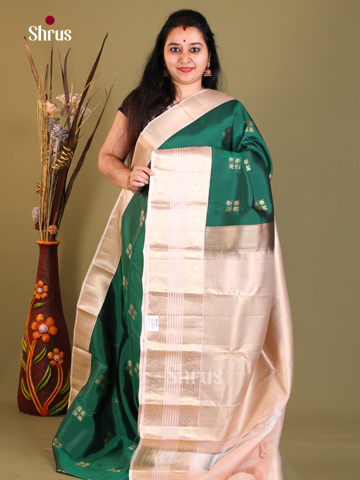 Green & Cream- Kanchipuram-halfpure Saree - Shop on Shrus.com