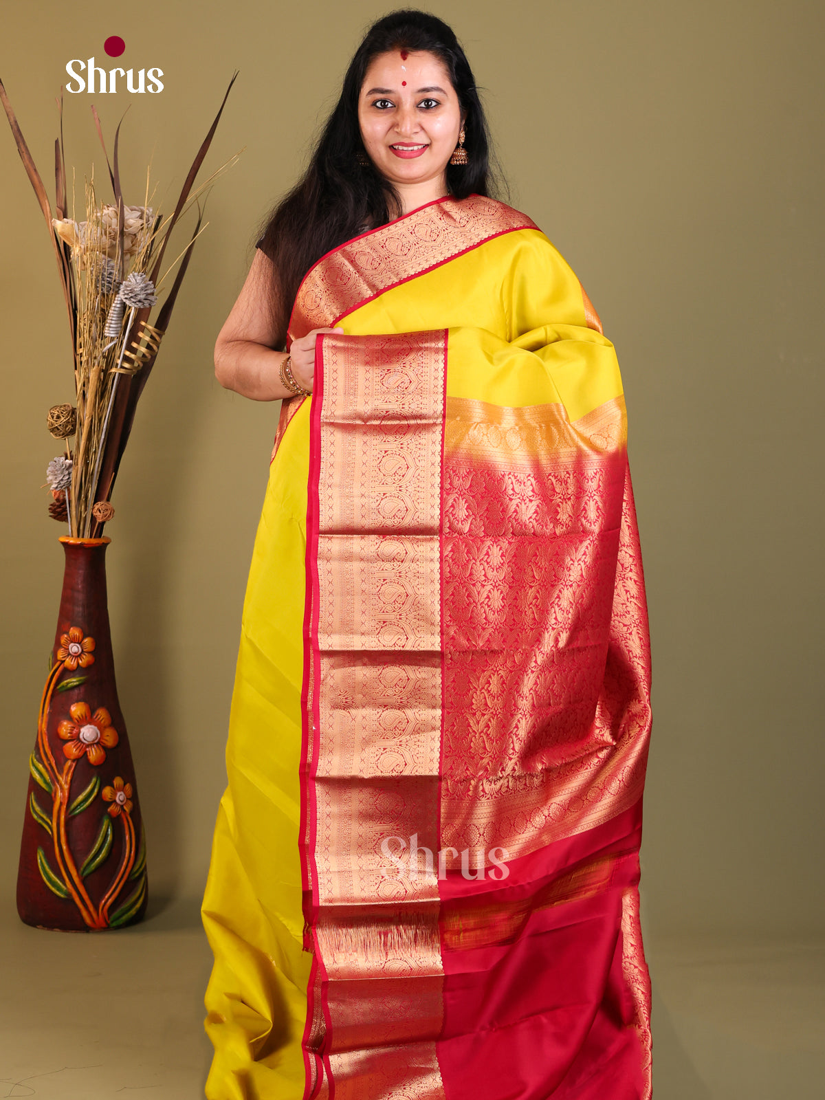 Mathulir Green & Red - Kanchipuram-halfpure Saree - Shop on Shrus.com