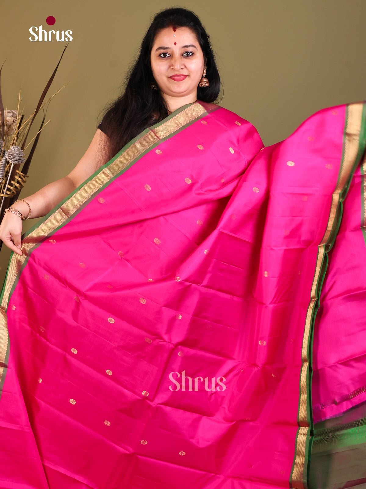 Pink and green Kanchipuram Butta design Saree -1
