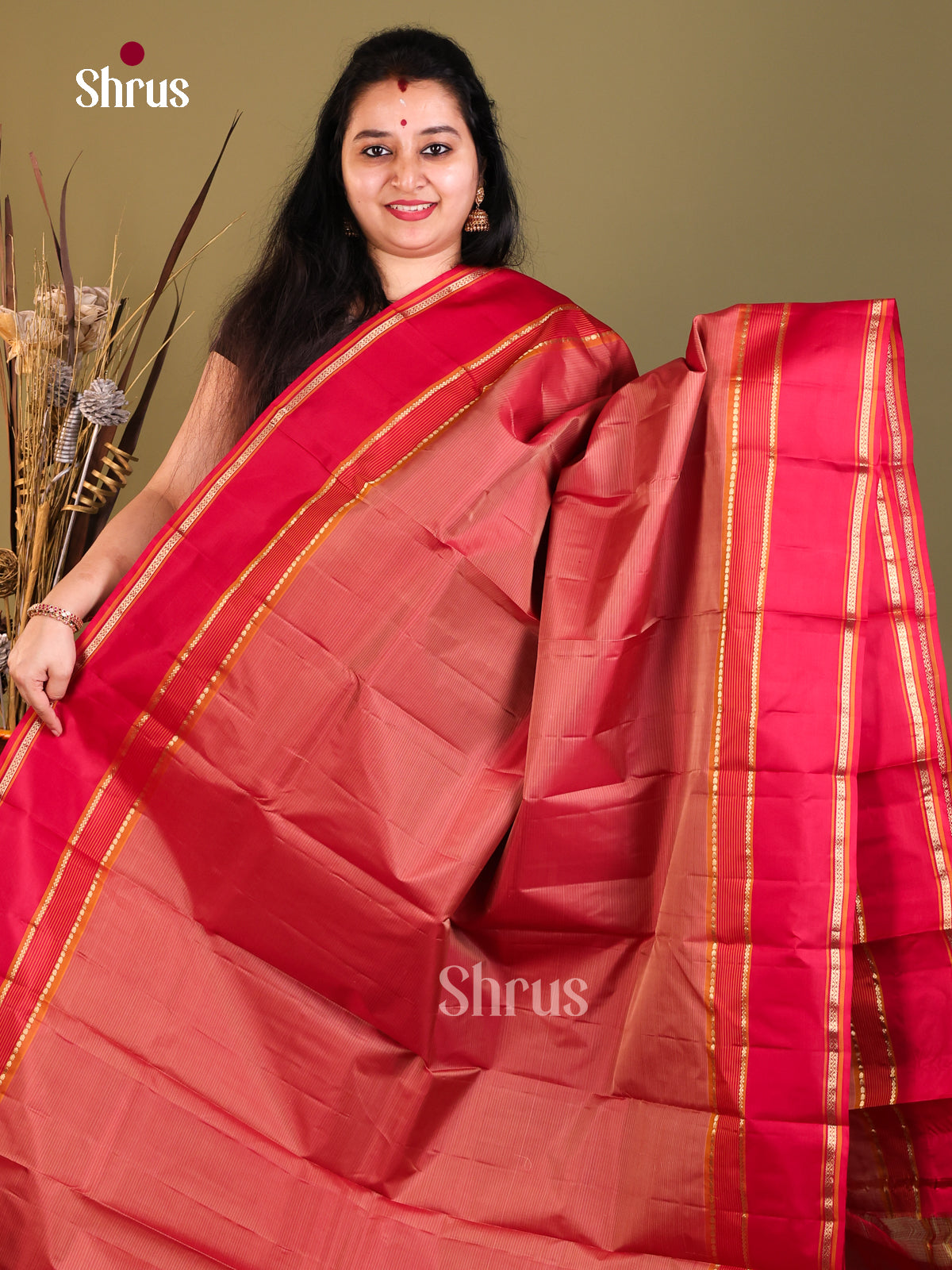 Radiant red Kanchipuram silk Saree -1