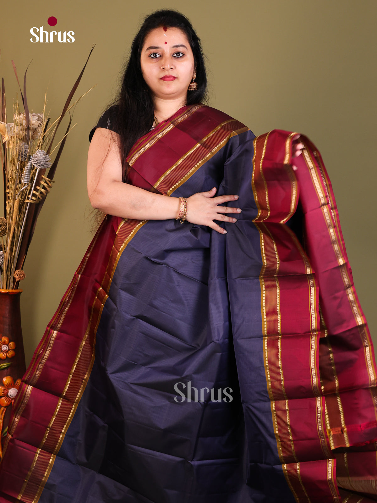 Navy blue with Maroon Kanchipuram silk Saree -1