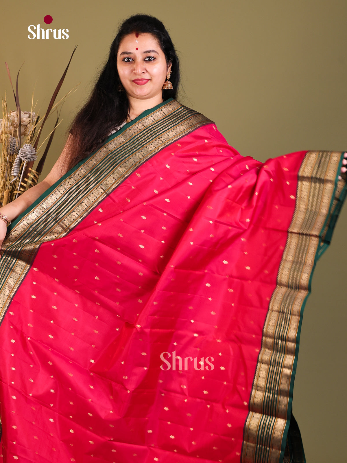 Red and green Kanchipuram Korvai Butta Saree -1
