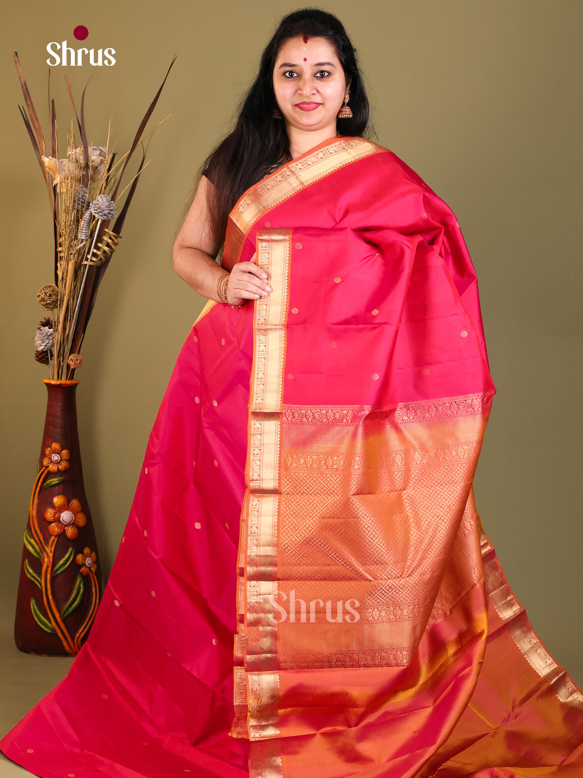 radiant pink and orange Kanchipuram Butta design Saree