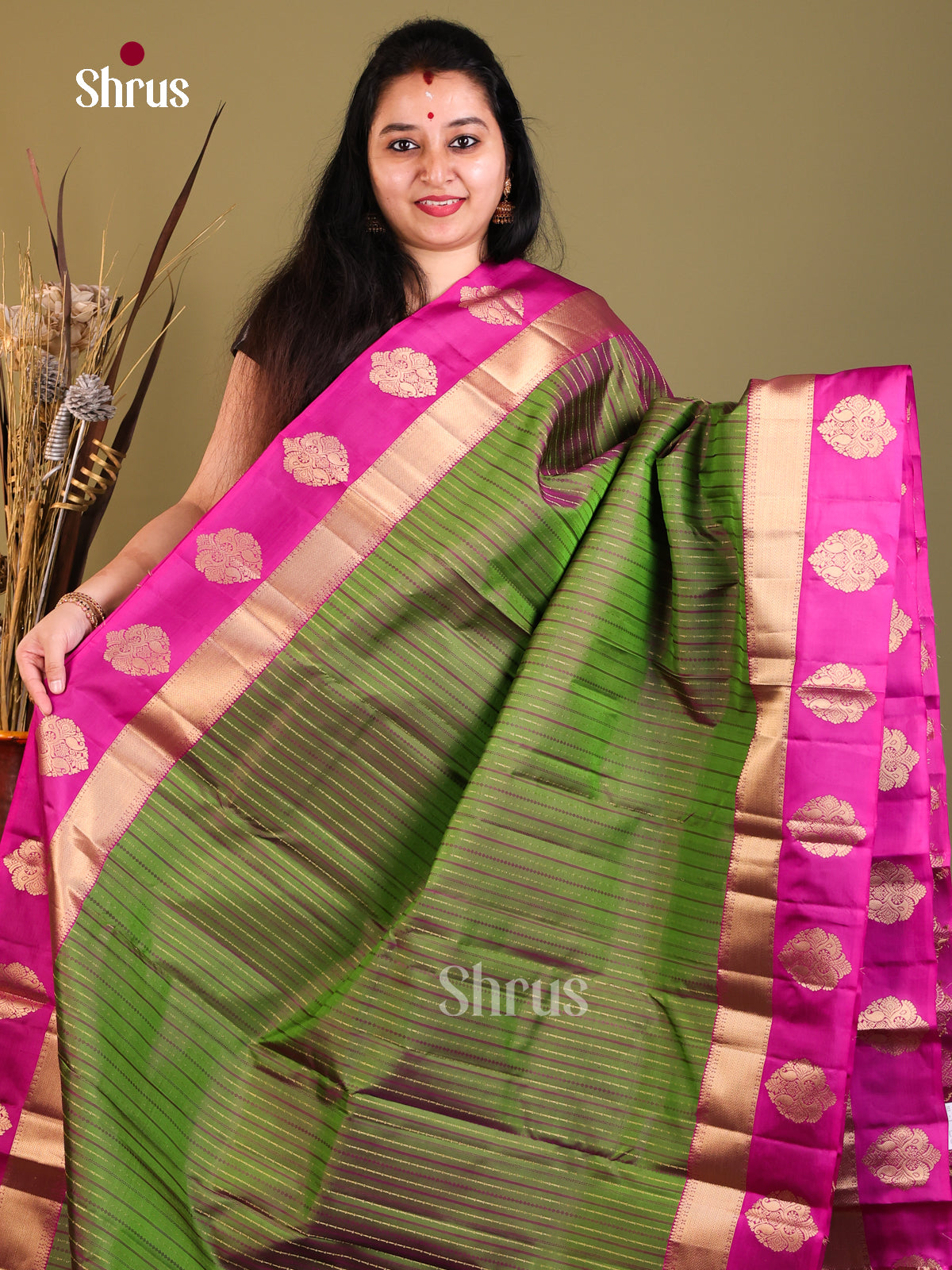 green and pink Kanchipuram Butta design Saree -1