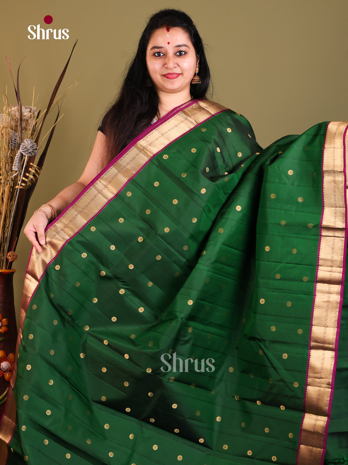 Red and Majanta Kanchipuram silk Saree -1