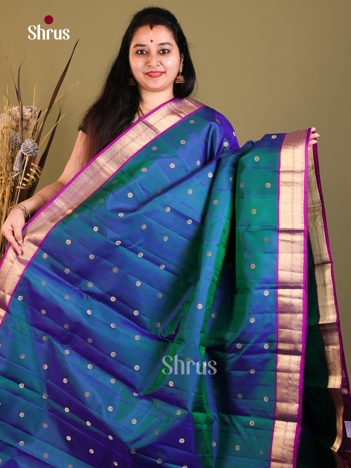 Blue and purple Kanchipuram silk Saree -1