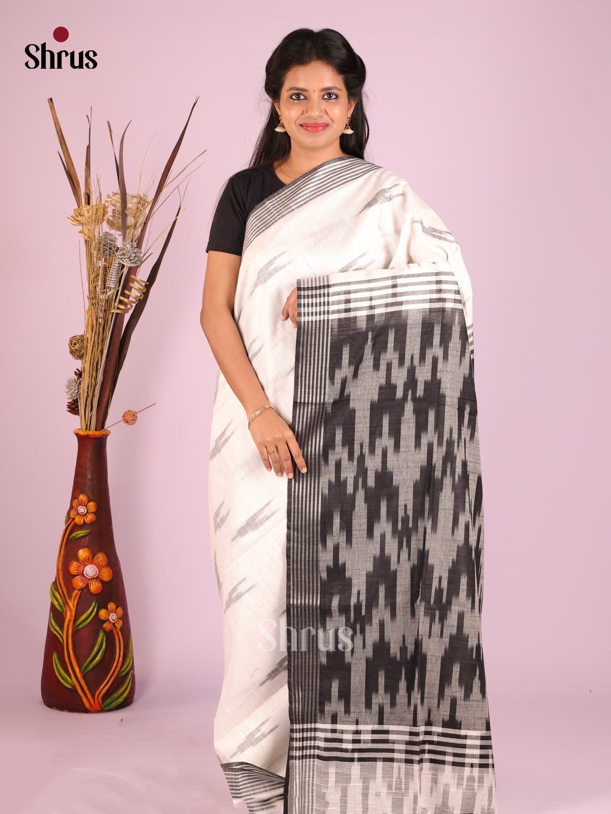 White & Grey- Semi Ikkat Saree