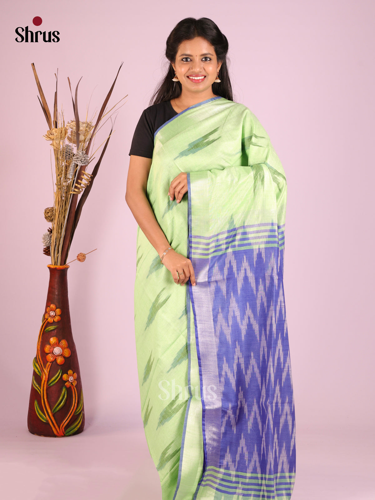DIS05237 - Semi Ikkat Saree - Shop on Shrus.com