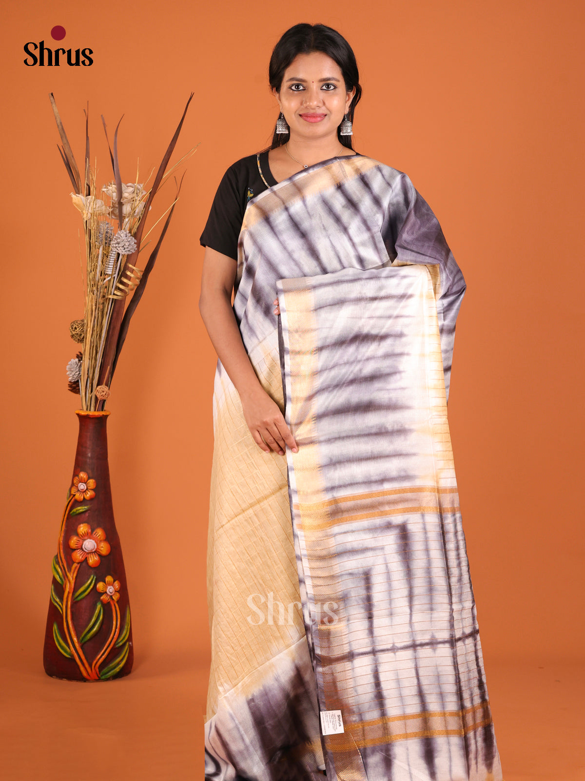DIS05319 - Shibori Saree - Shop on Shrus.com