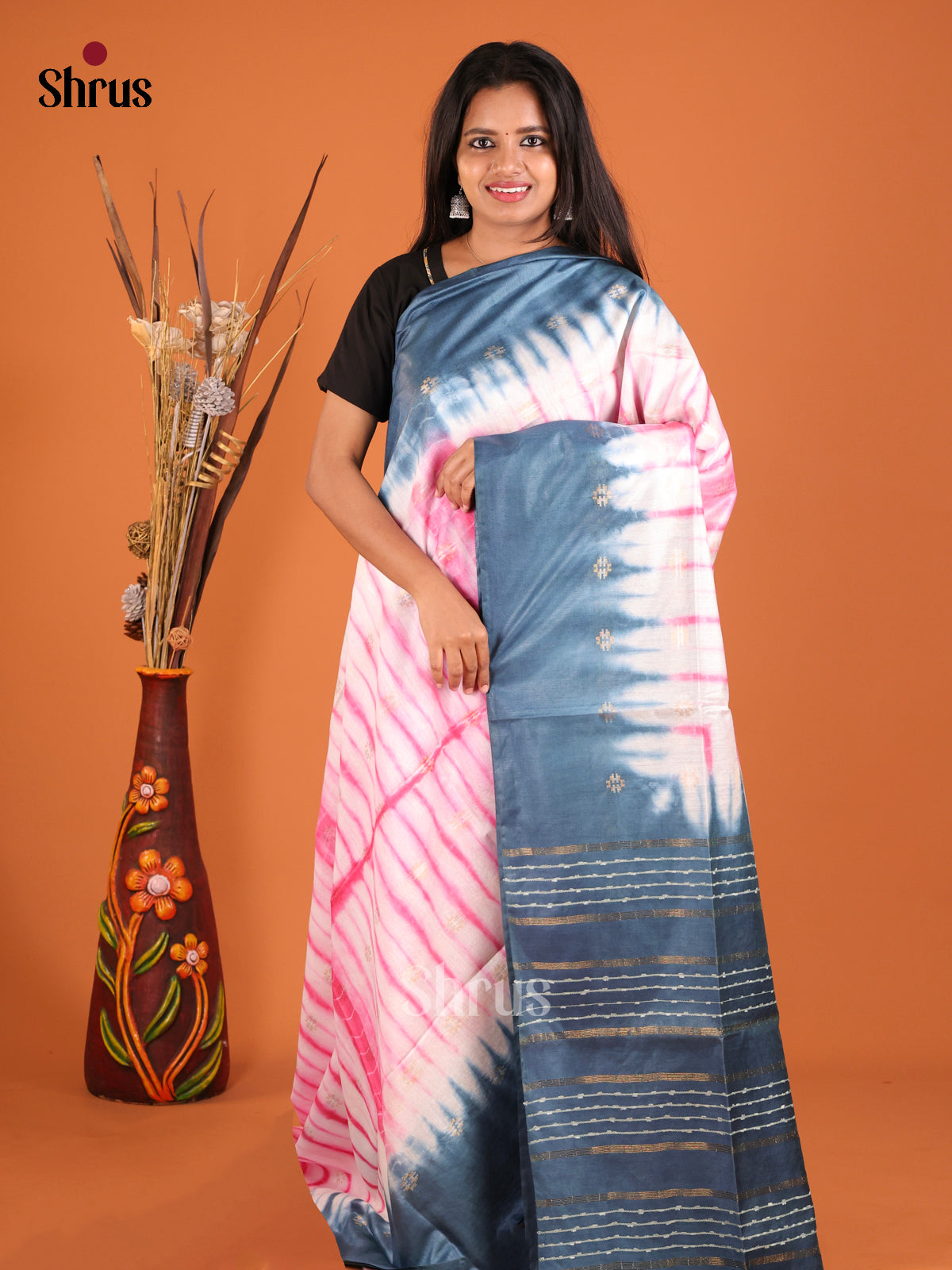 DIS05323 - Shibori Saree - Shop on Shrus.com