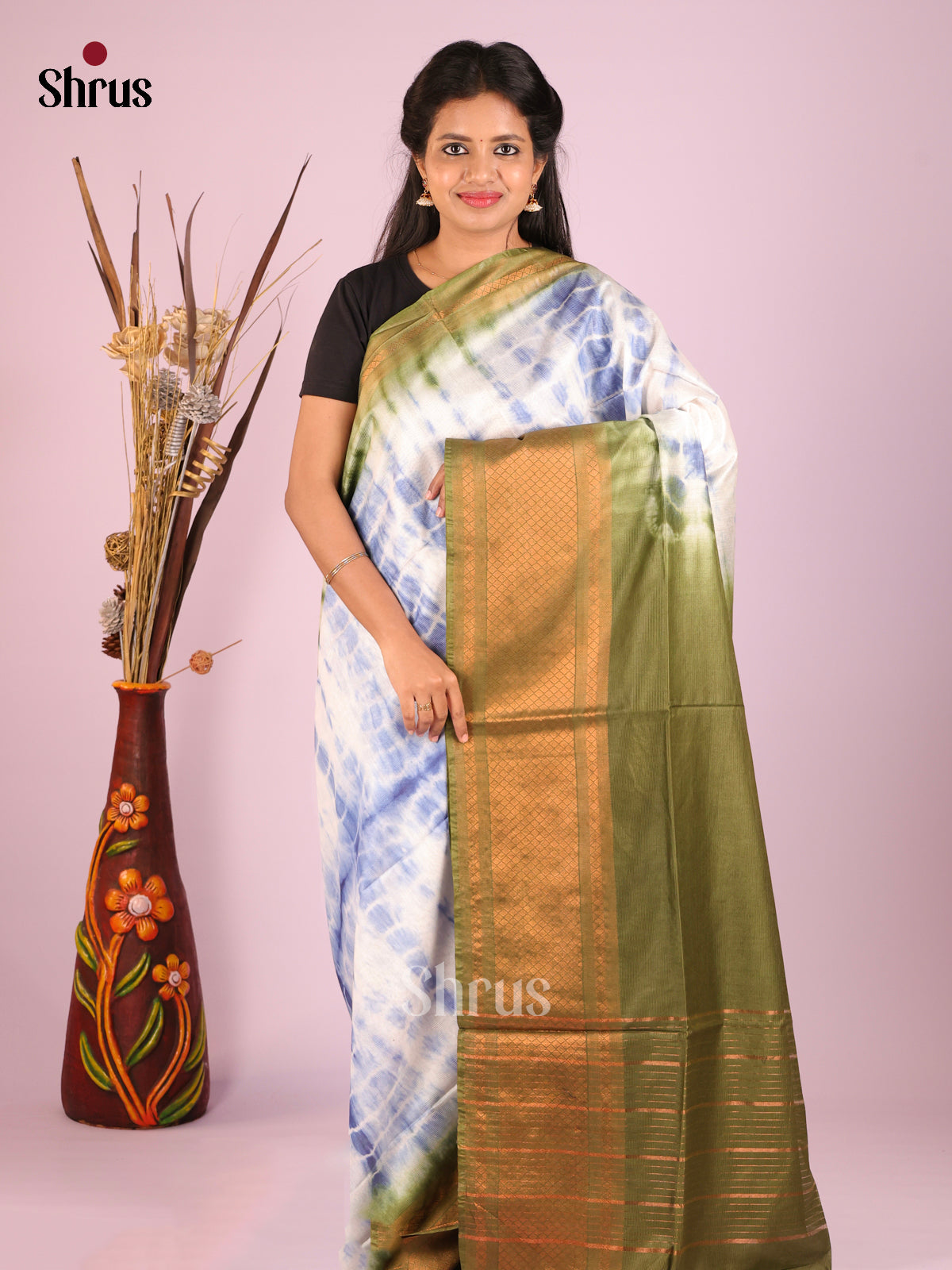 Cream & Green - Shibori Saree