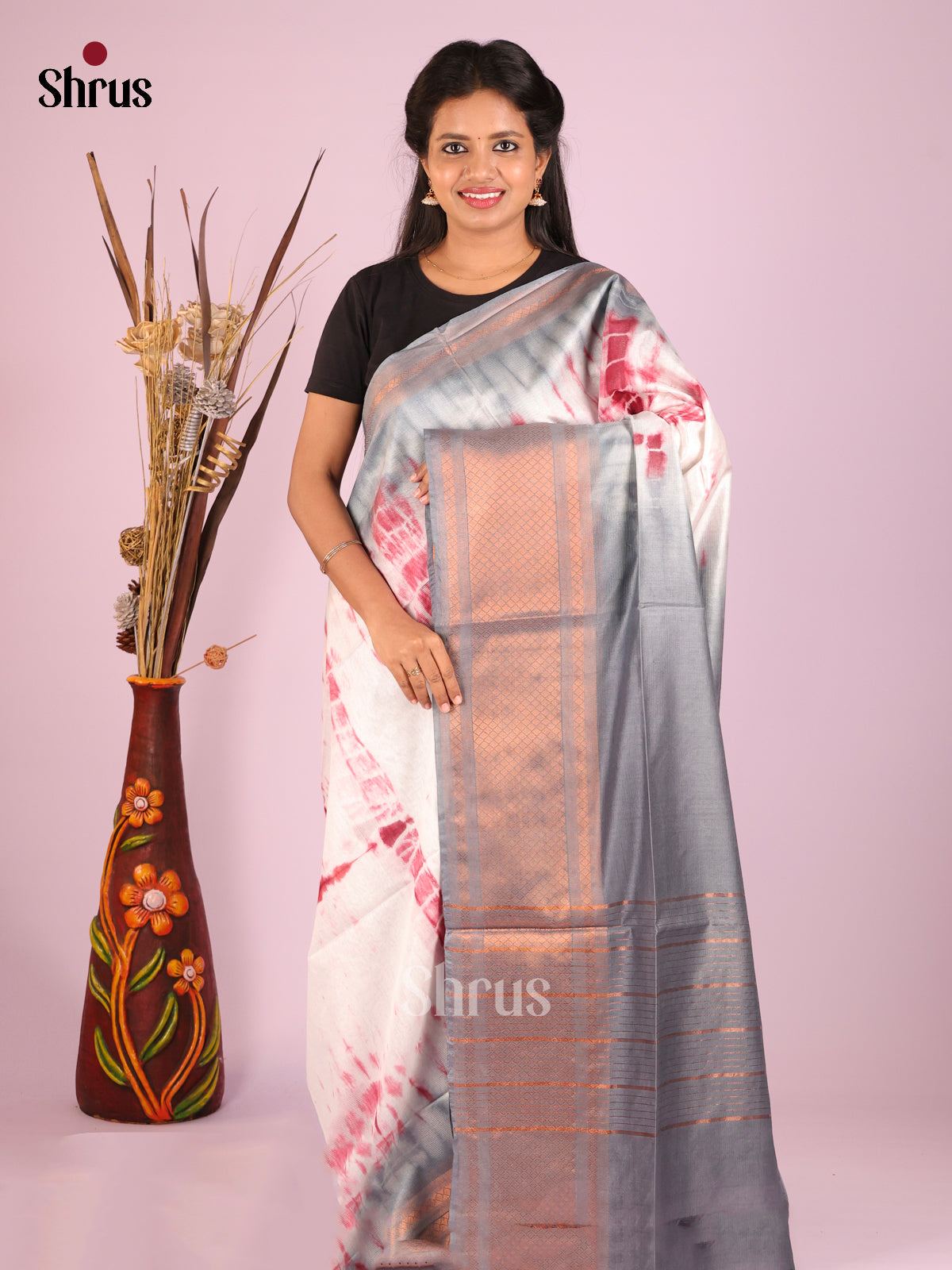 Cream & Grey- Shibori Saree