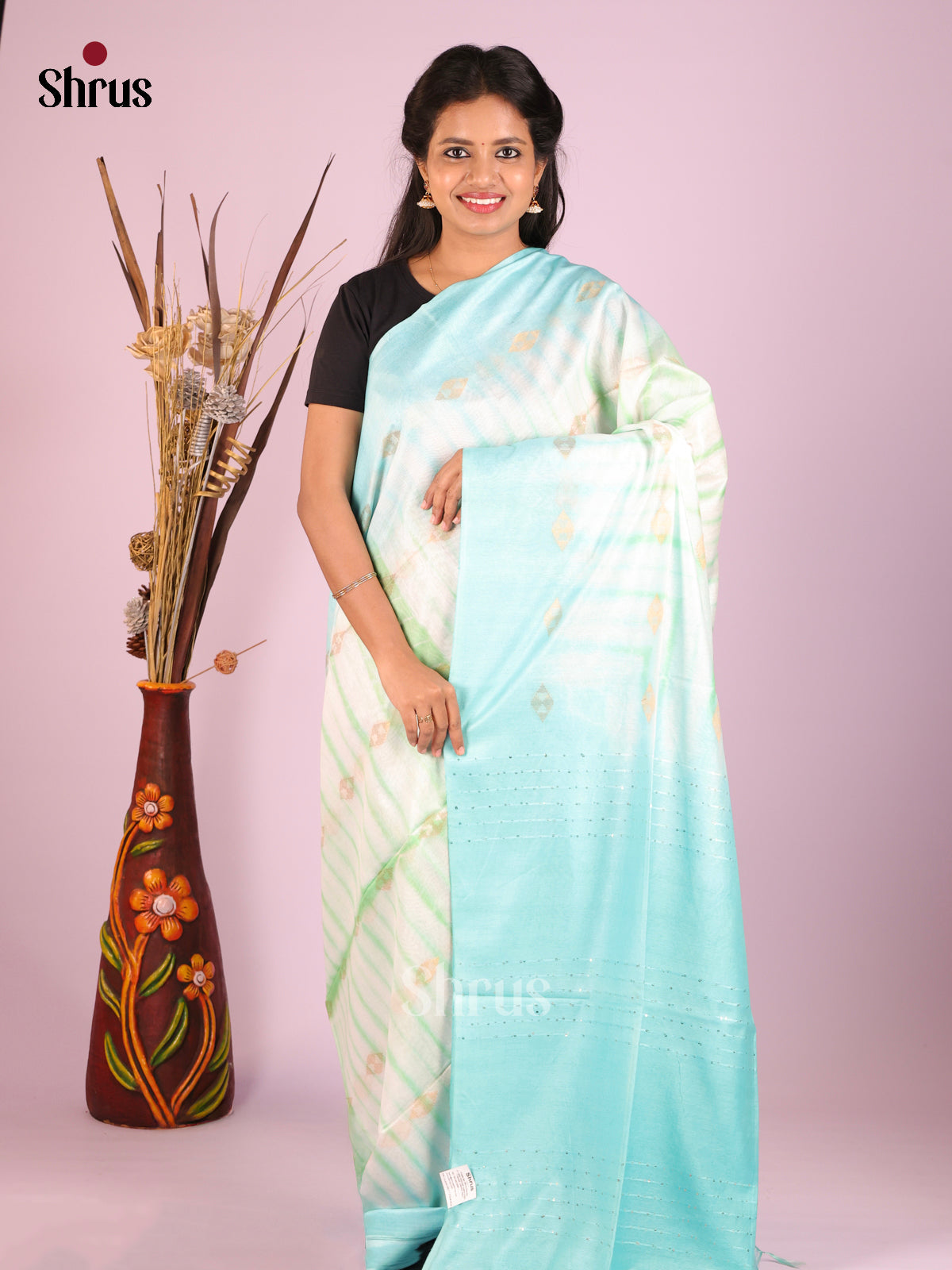 Cream & Ice Blue- Shibori Saree