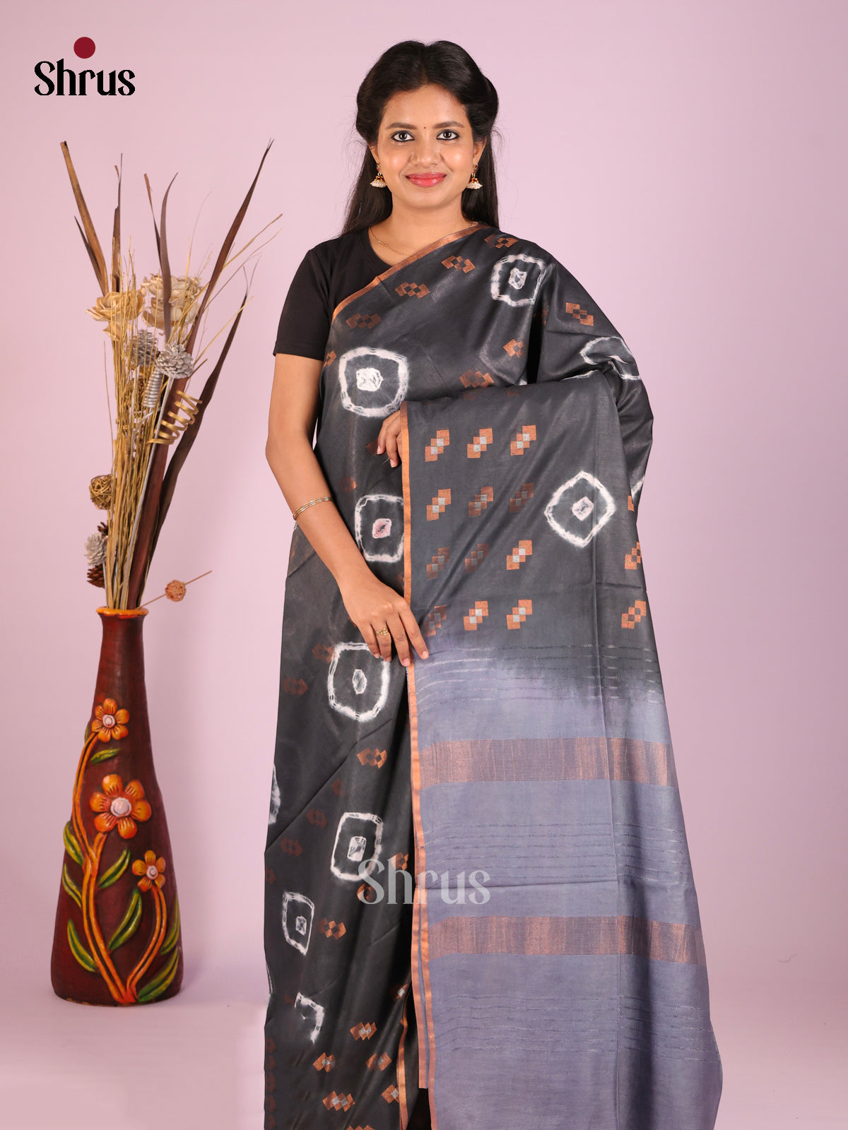 Black & Grey- Shibori Saree