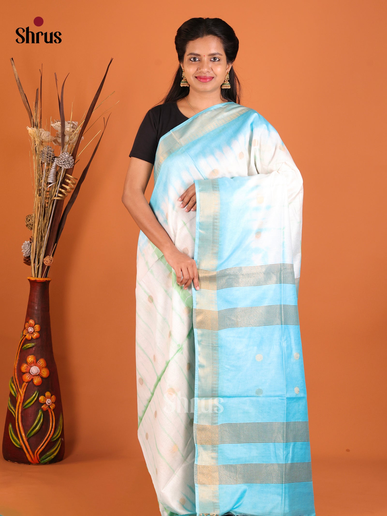 Cream & Blue - Shibori Saree