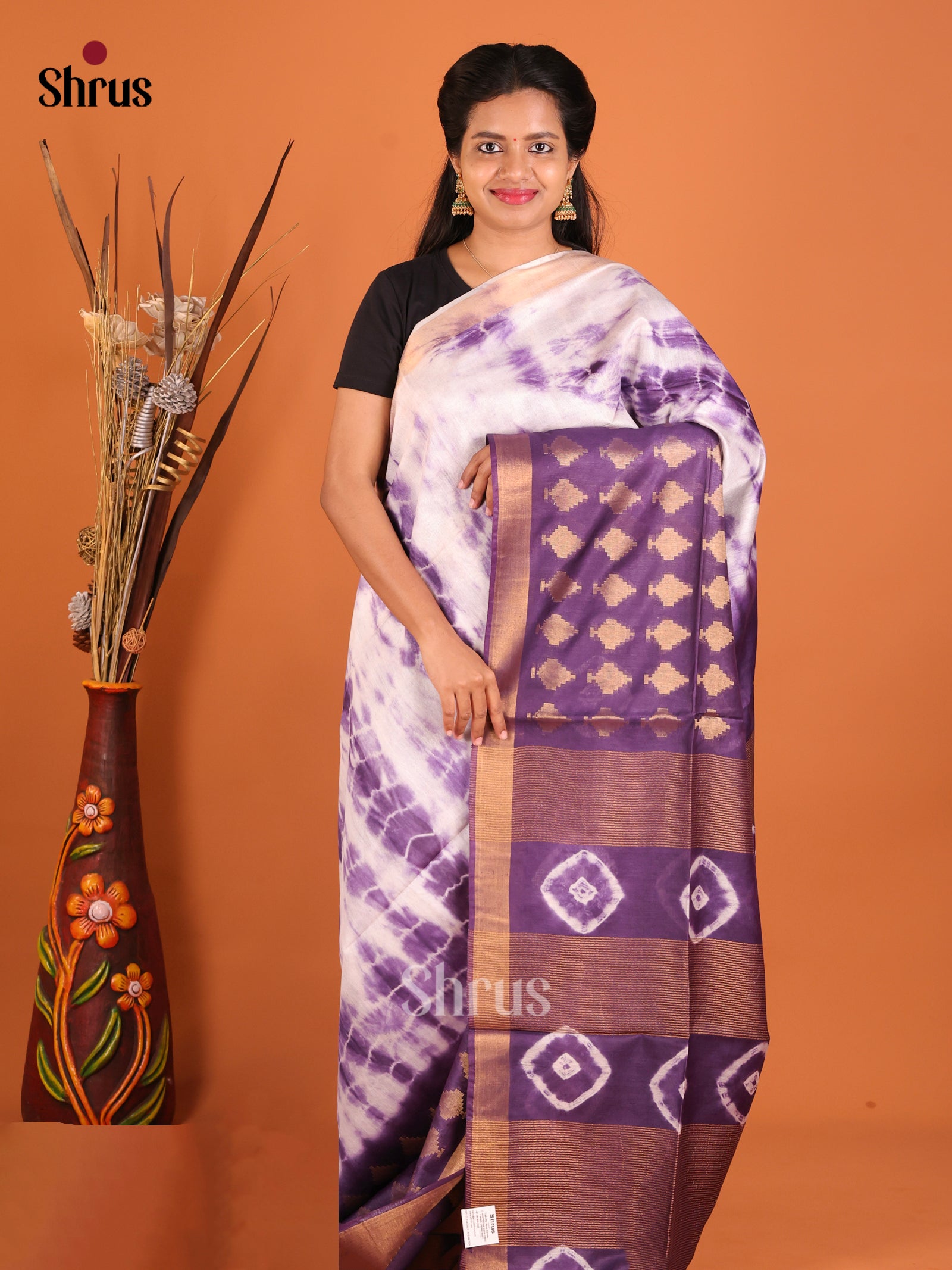 Cream & Violet - Shibori Saree - Shop on Shrus.com