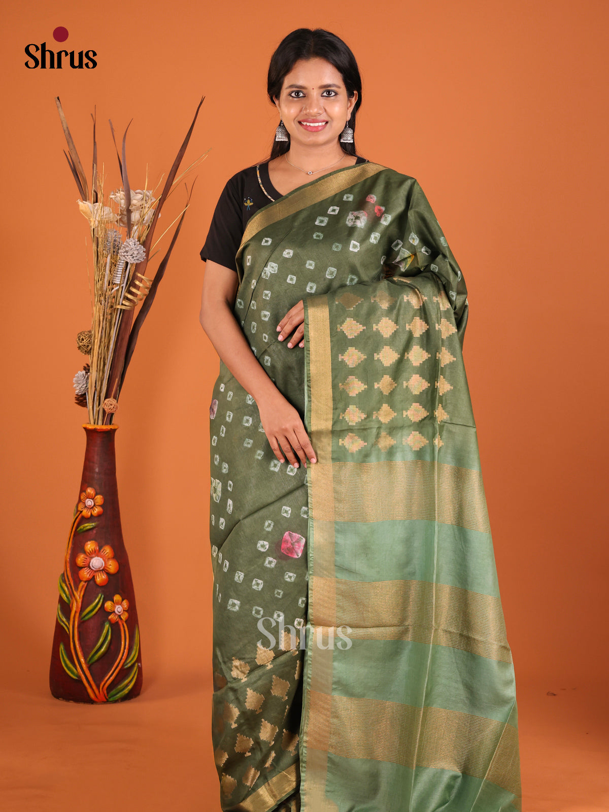 DIS05480 - Shibori Saree - Shop on Shrus.com